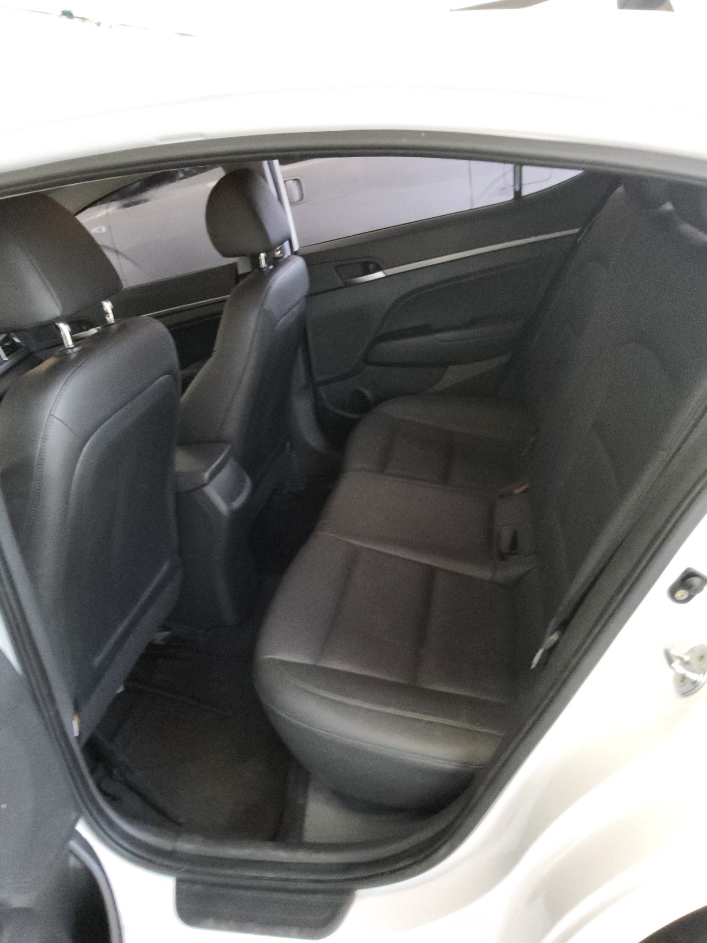 2018 - hyundai avante