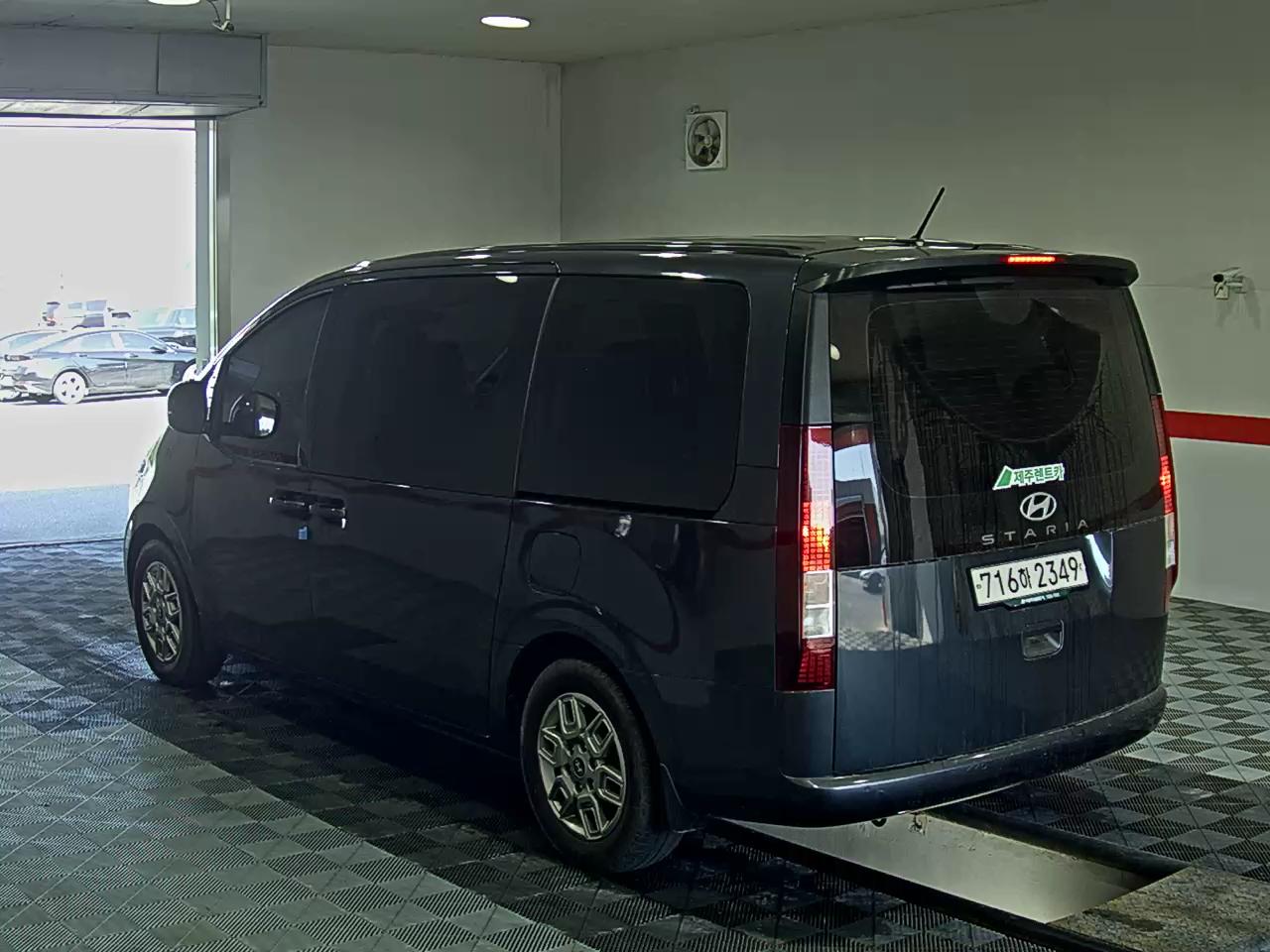 2025 - hyundai staria
