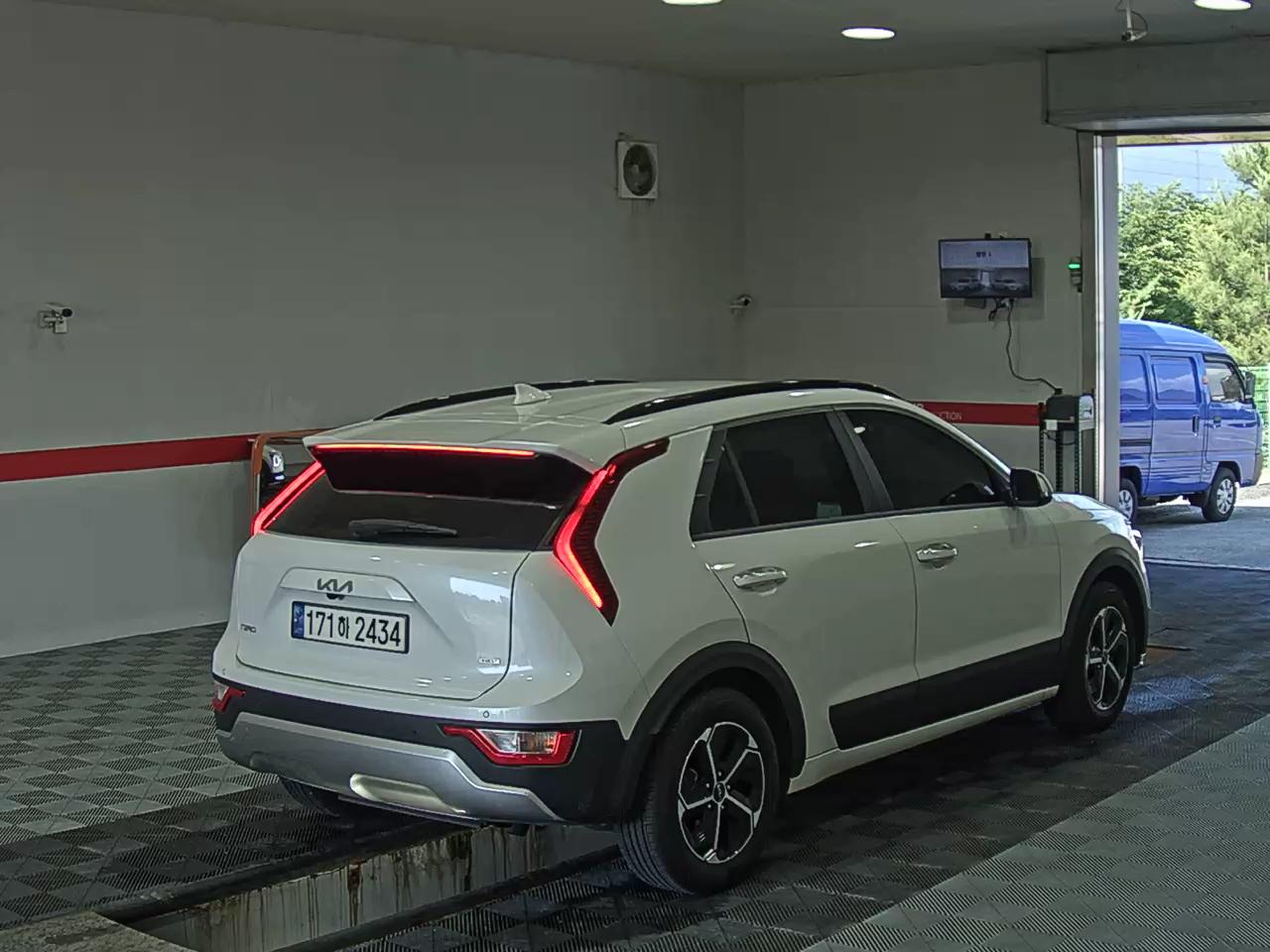 2022 - kia niro