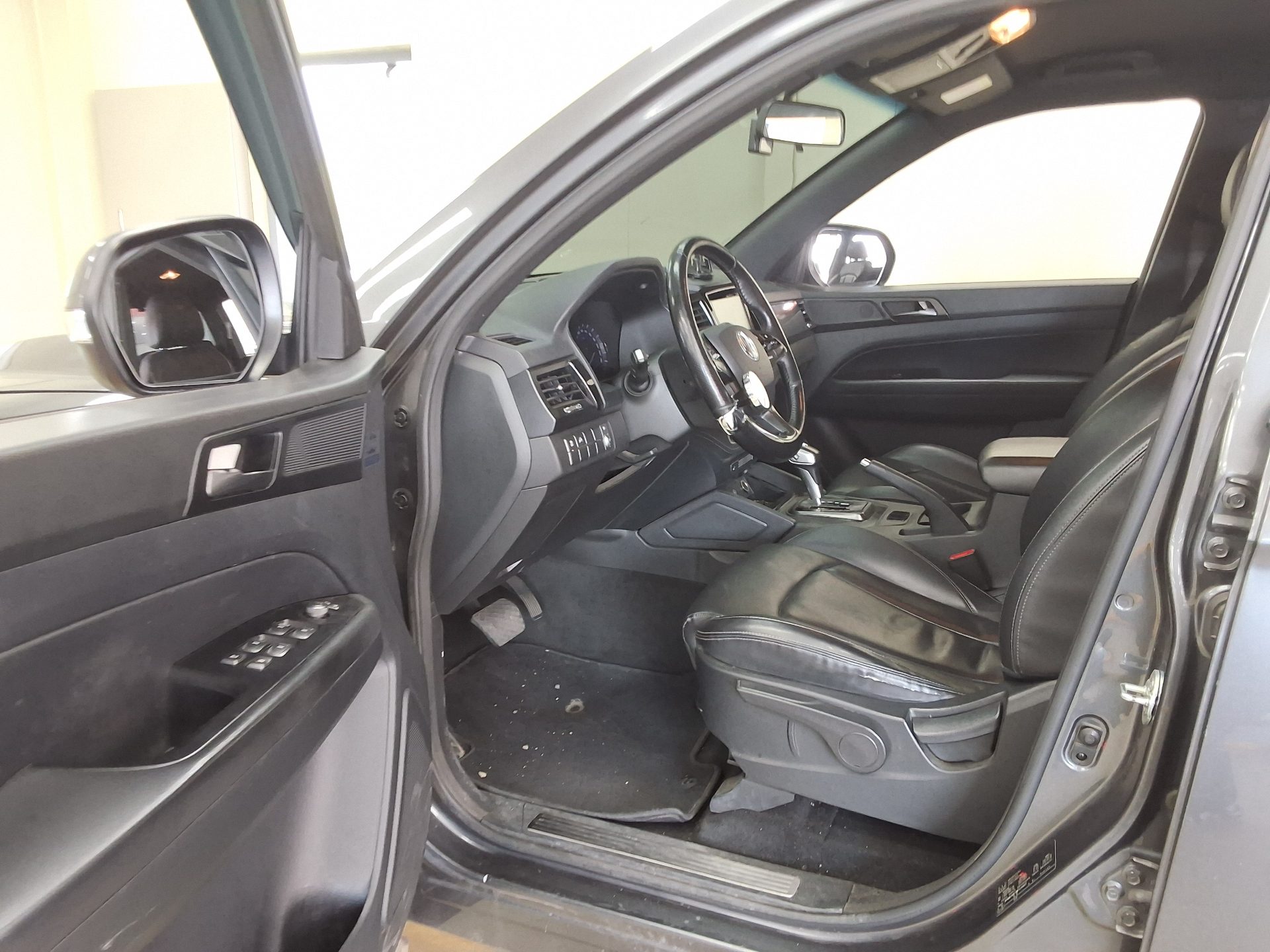 2021 - ssangyong rexton