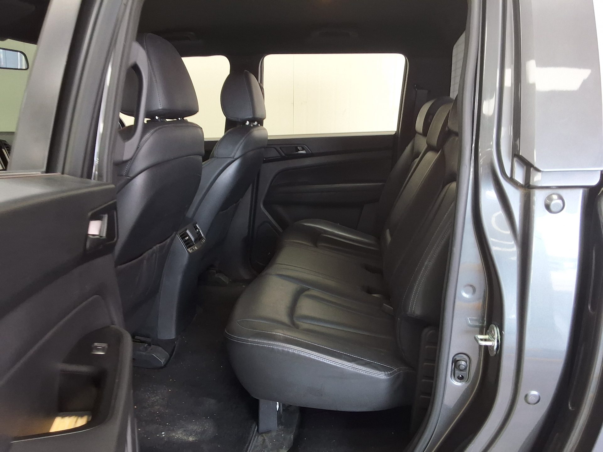 2021 - ssangyong rexton
