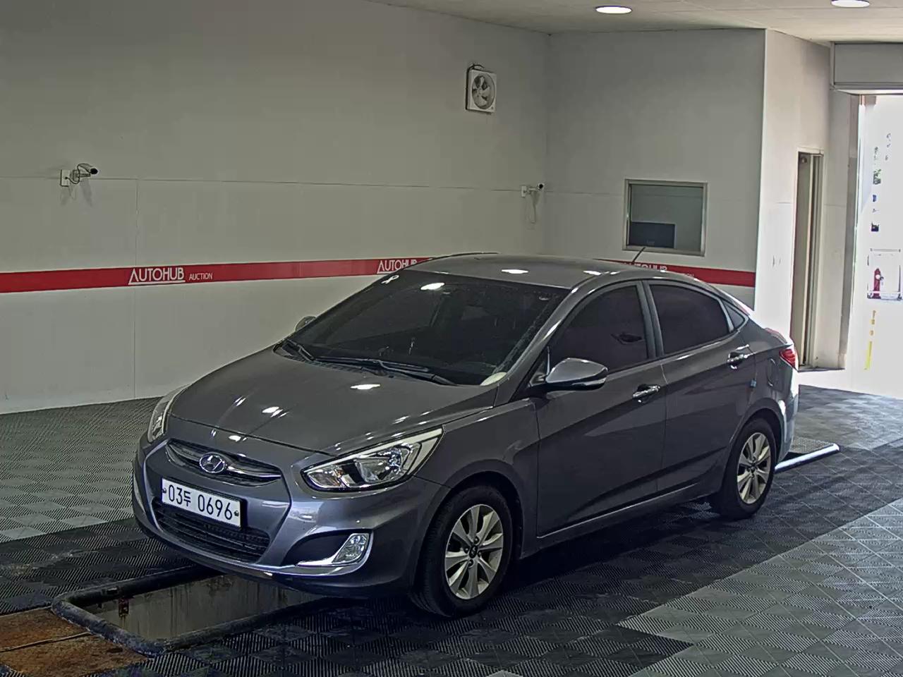 2017 - hyundai accent