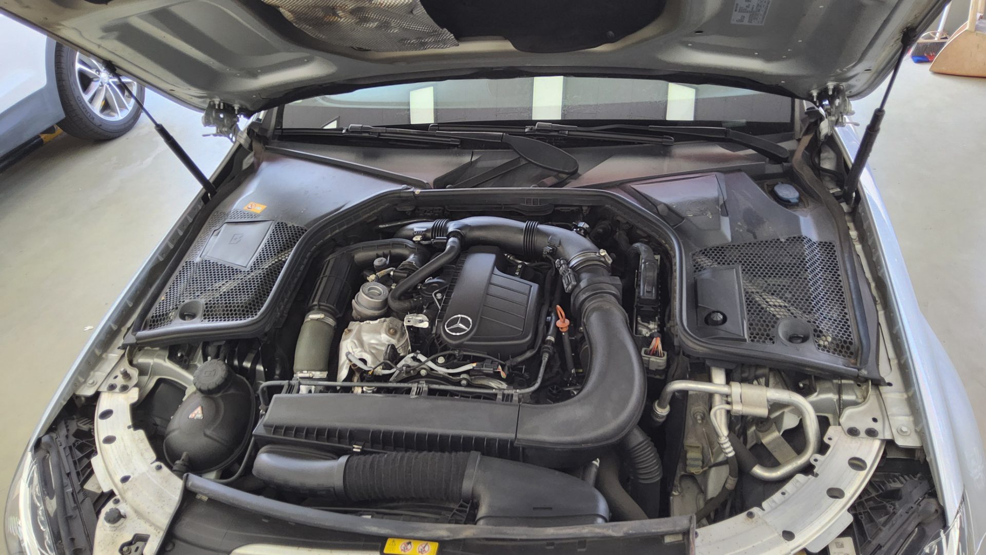 2016 - mercedes-benz c200