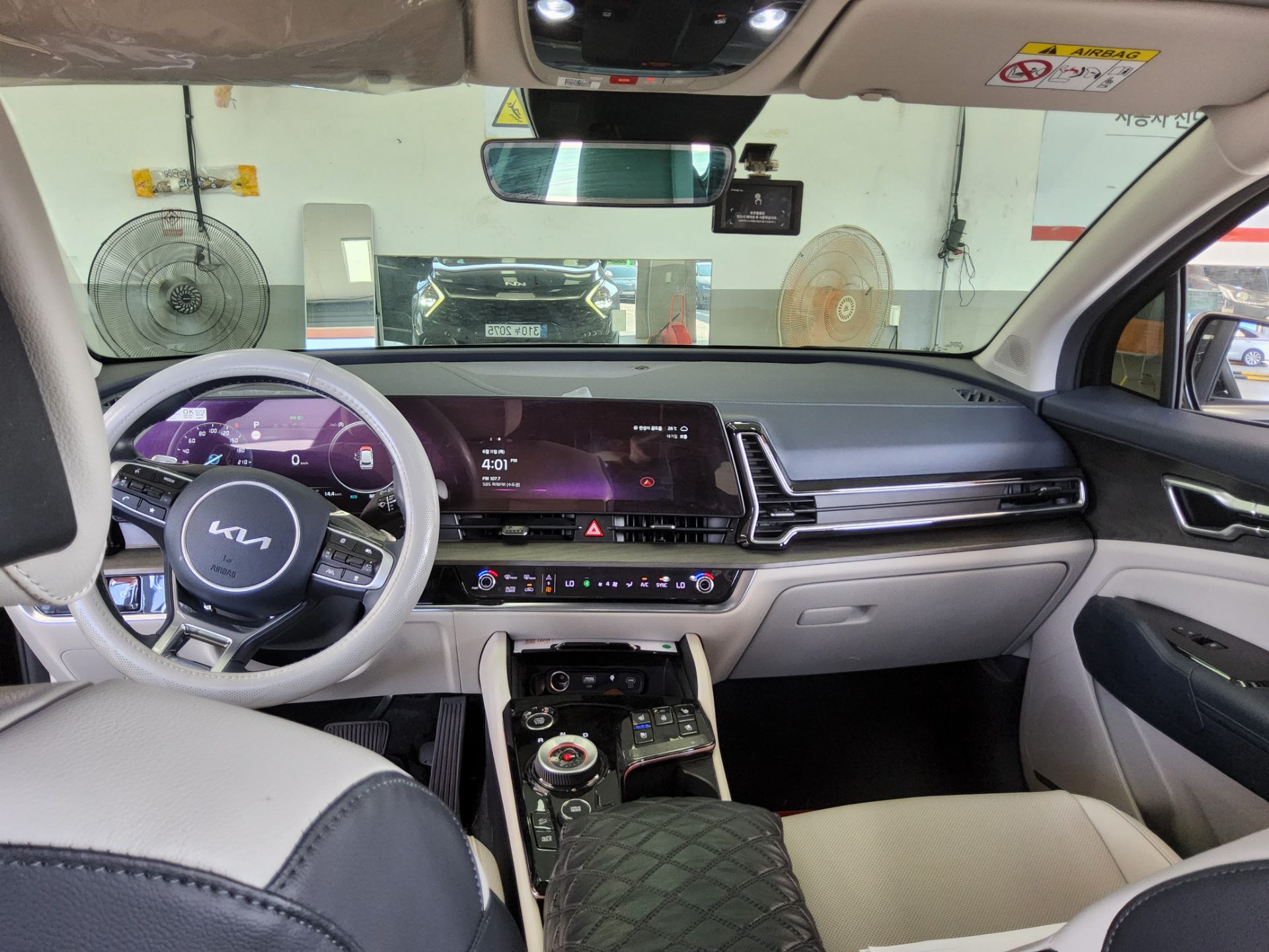 2022 - kia sportage