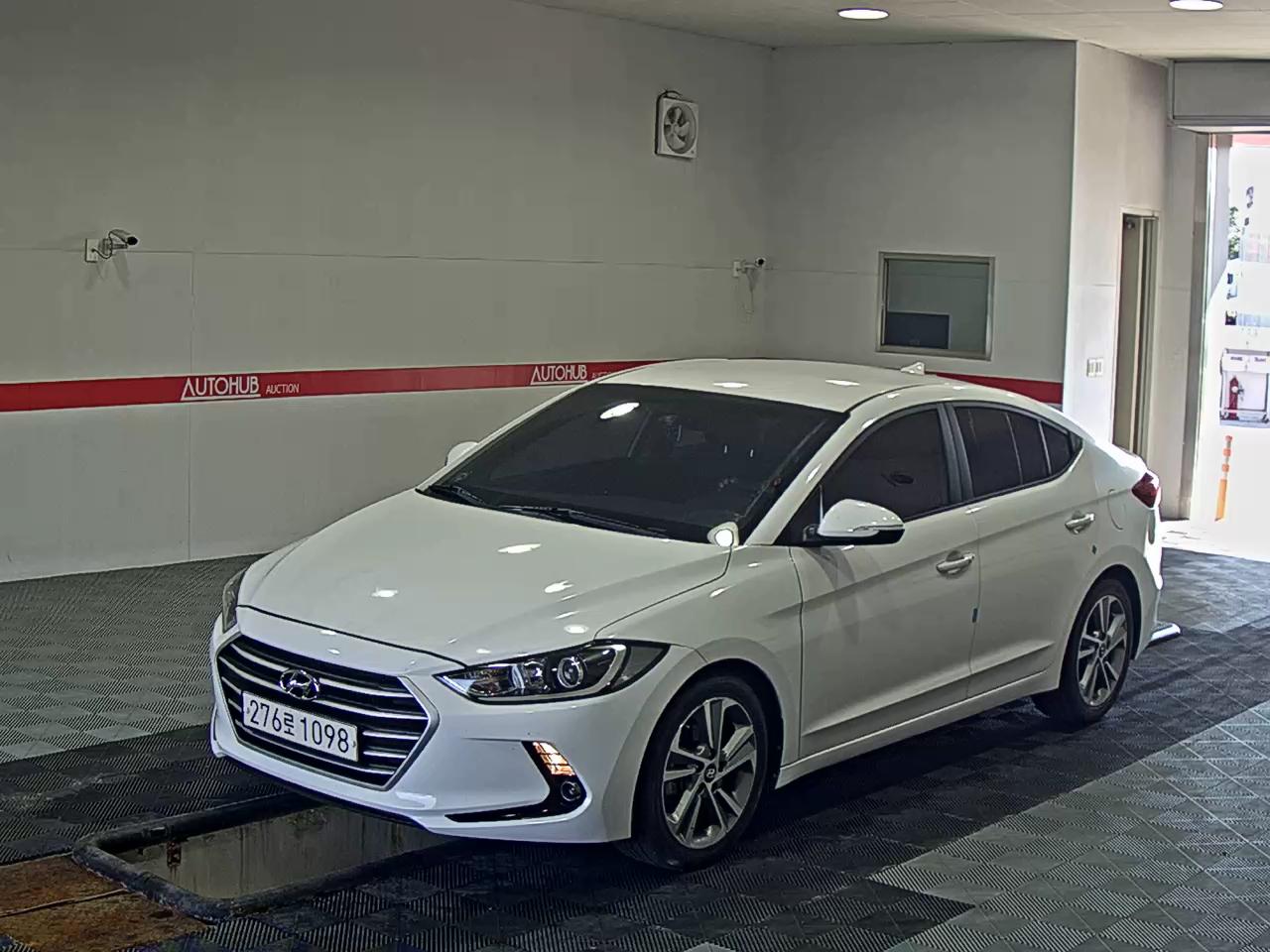 2018 - hyundai avante