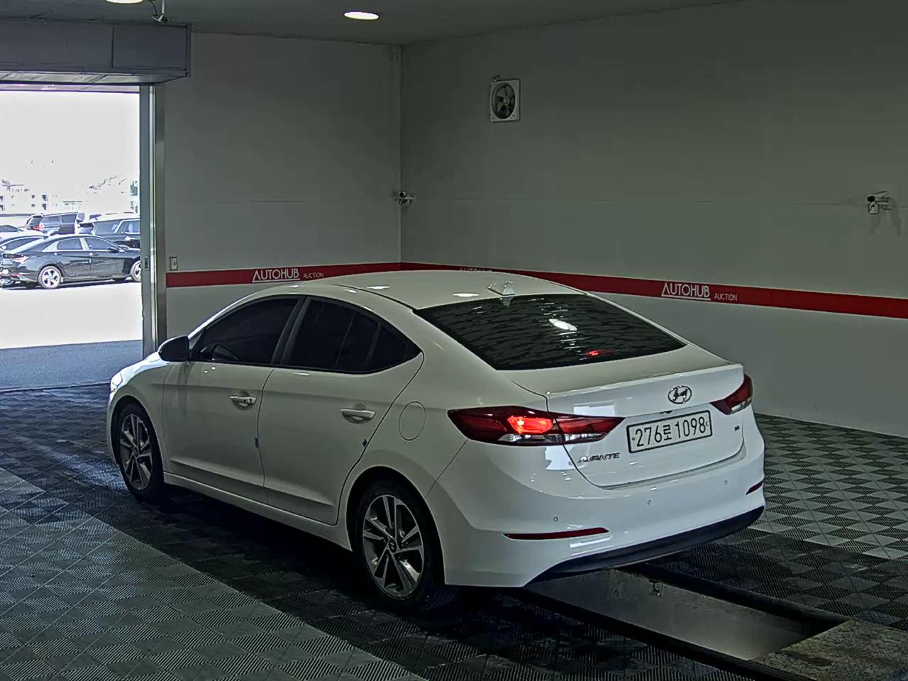 2018 - hyundai avante