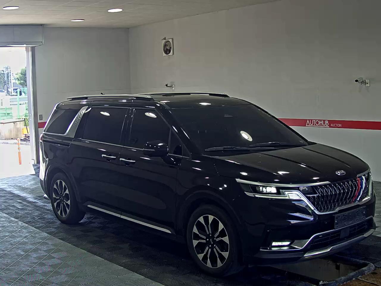 2021 - kia carnival