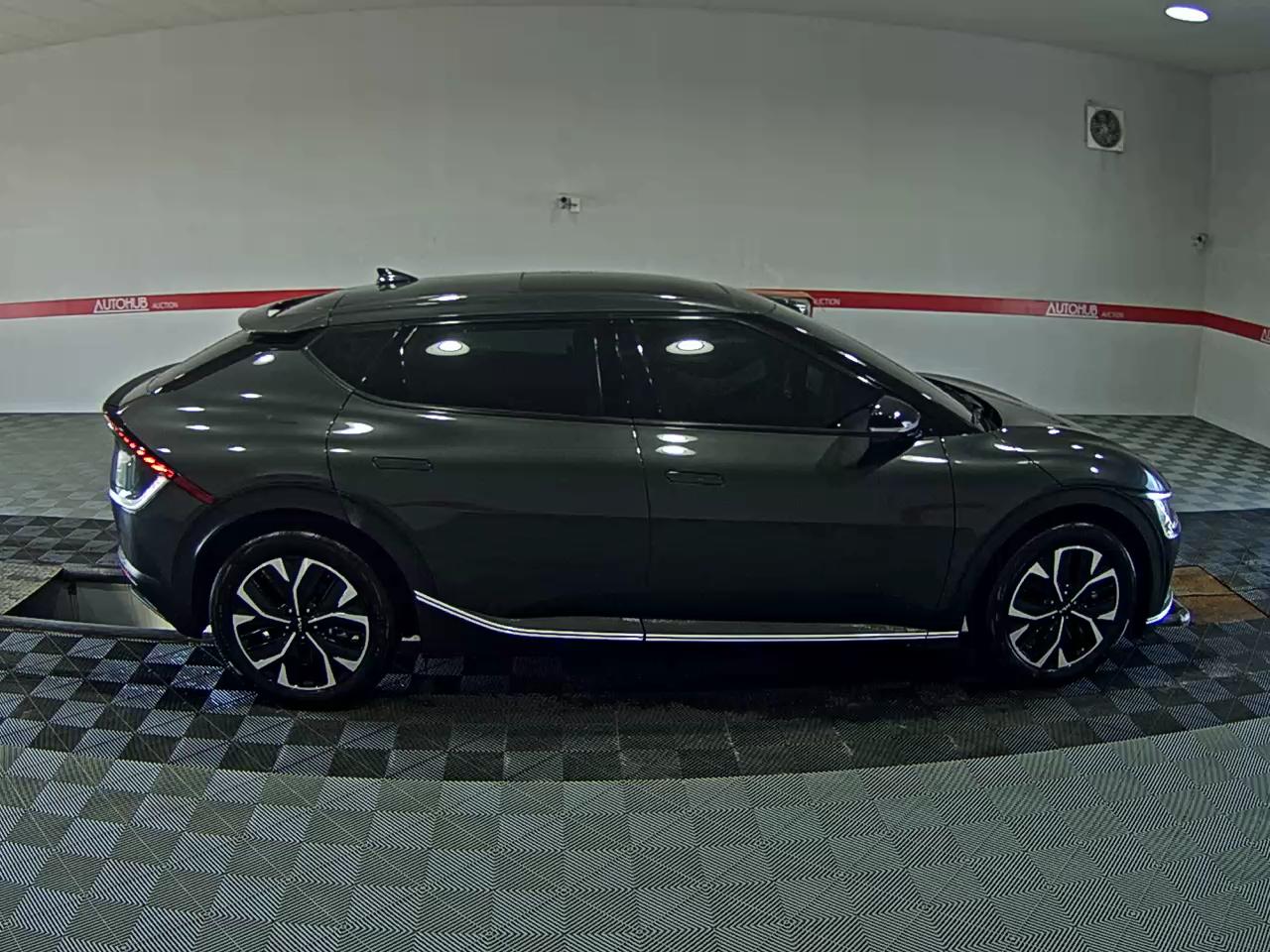 2023 - kia ev6