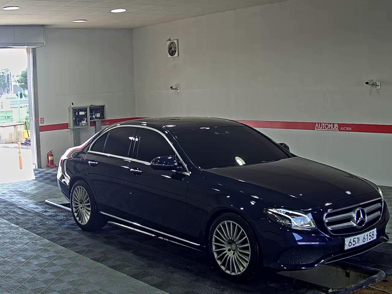 2017 - mercedes-benz e220d