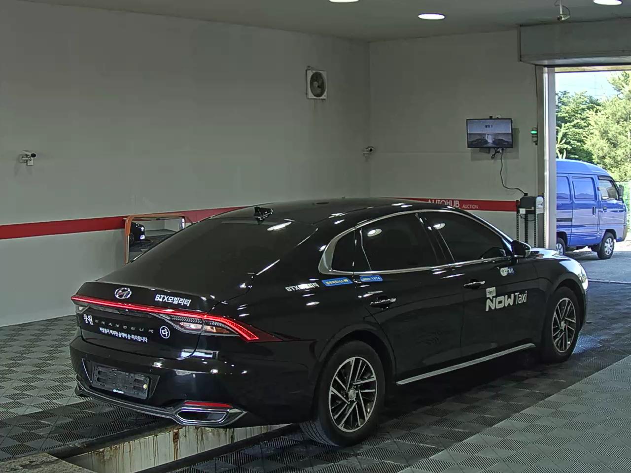 2022 - hyundai grandeur