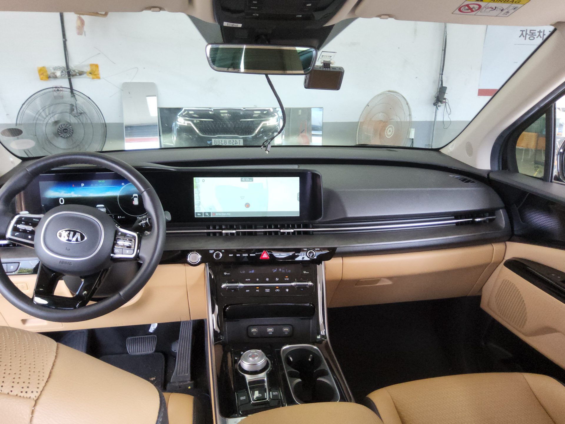 2021 - kia carnival