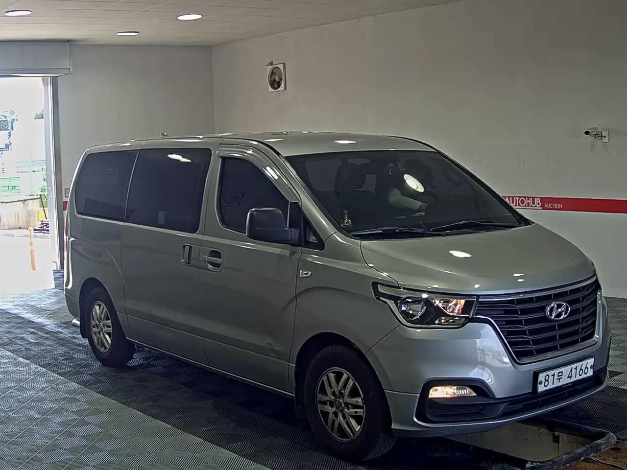 2019 - hyundai grand starex