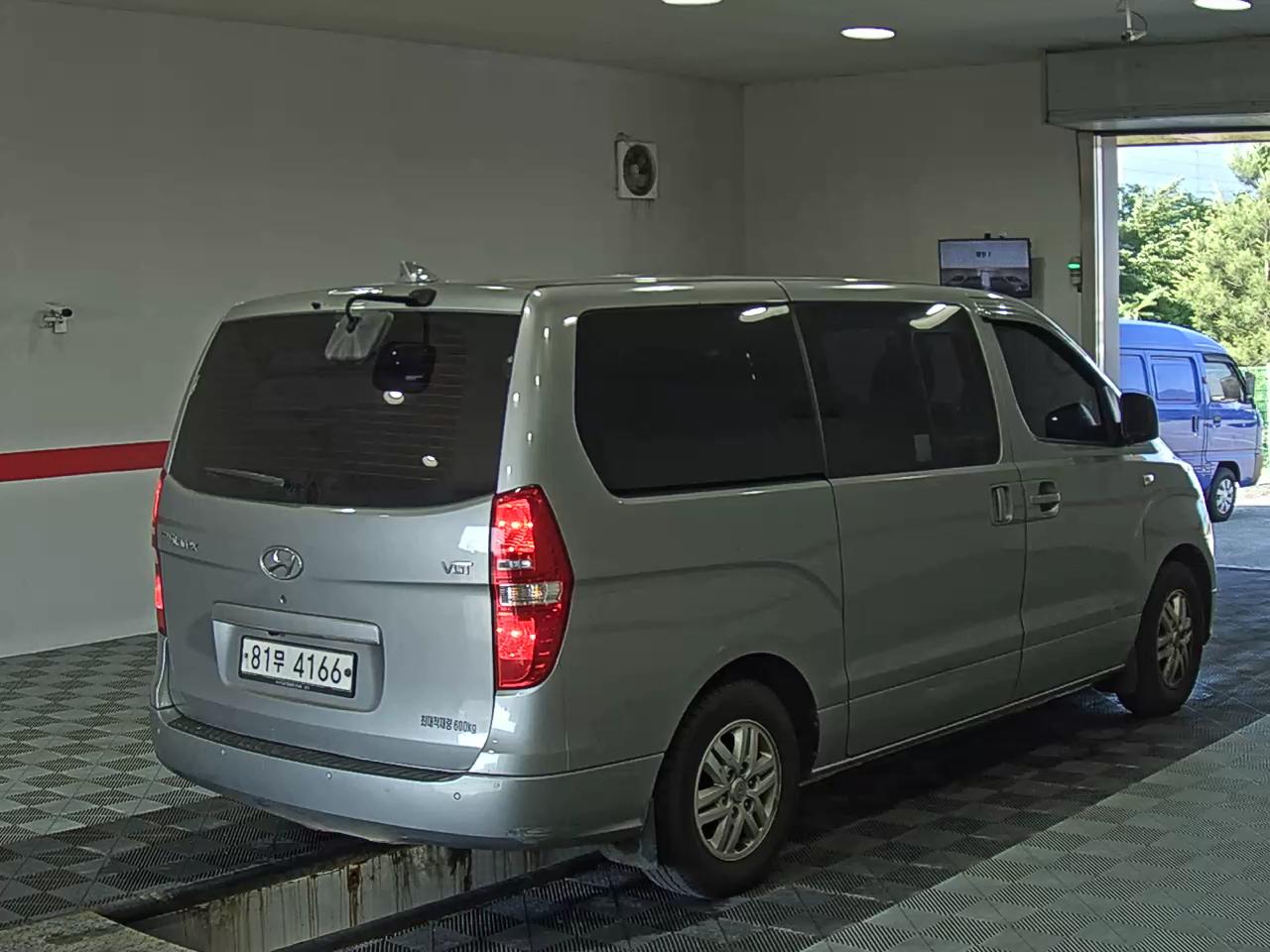 2019 - hyundai grand starex
