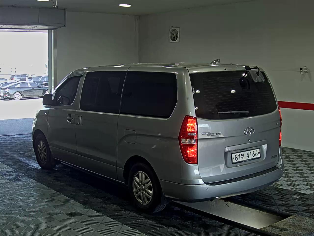 2019 - hyundai grand starex