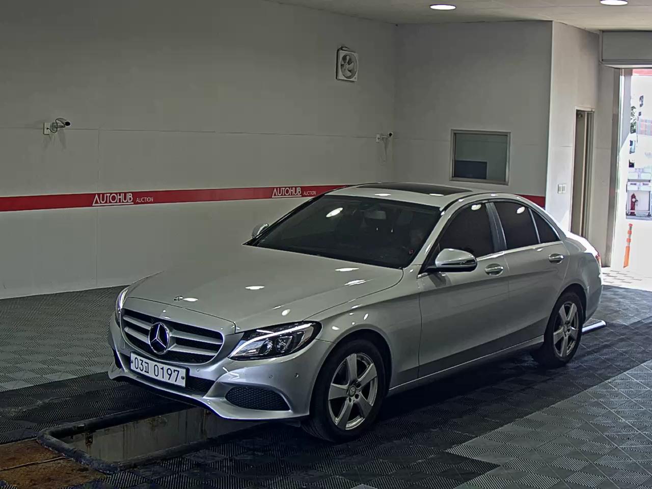 MERCEDES-BENZ C-CLASS (4TH GEN) C200 d