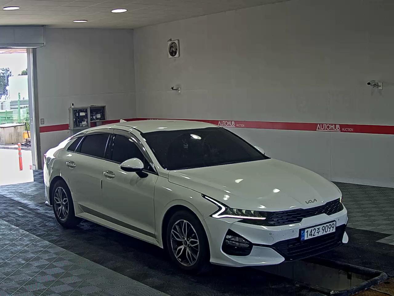 2023 - kia k5