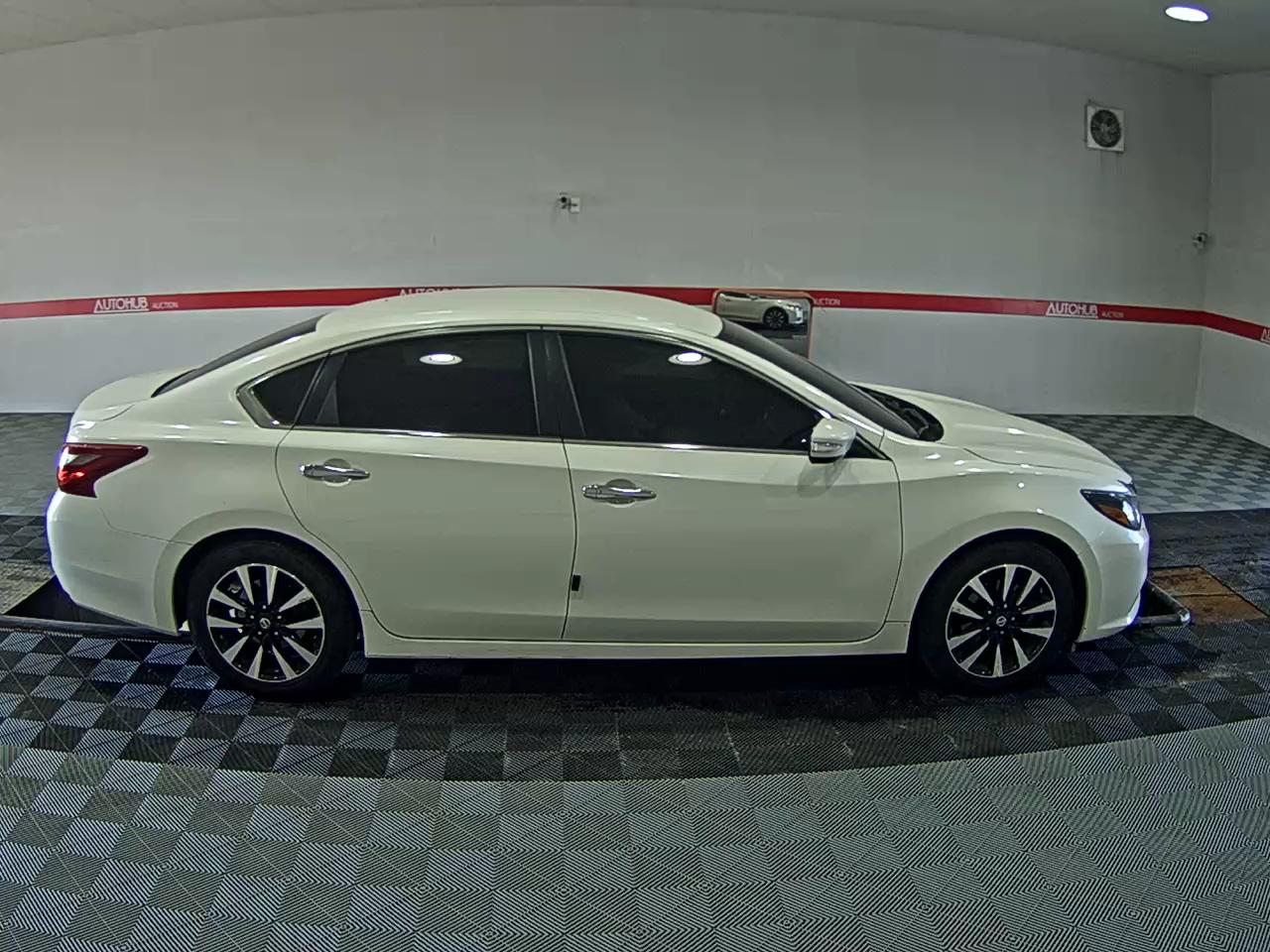 2018 - nissan altima