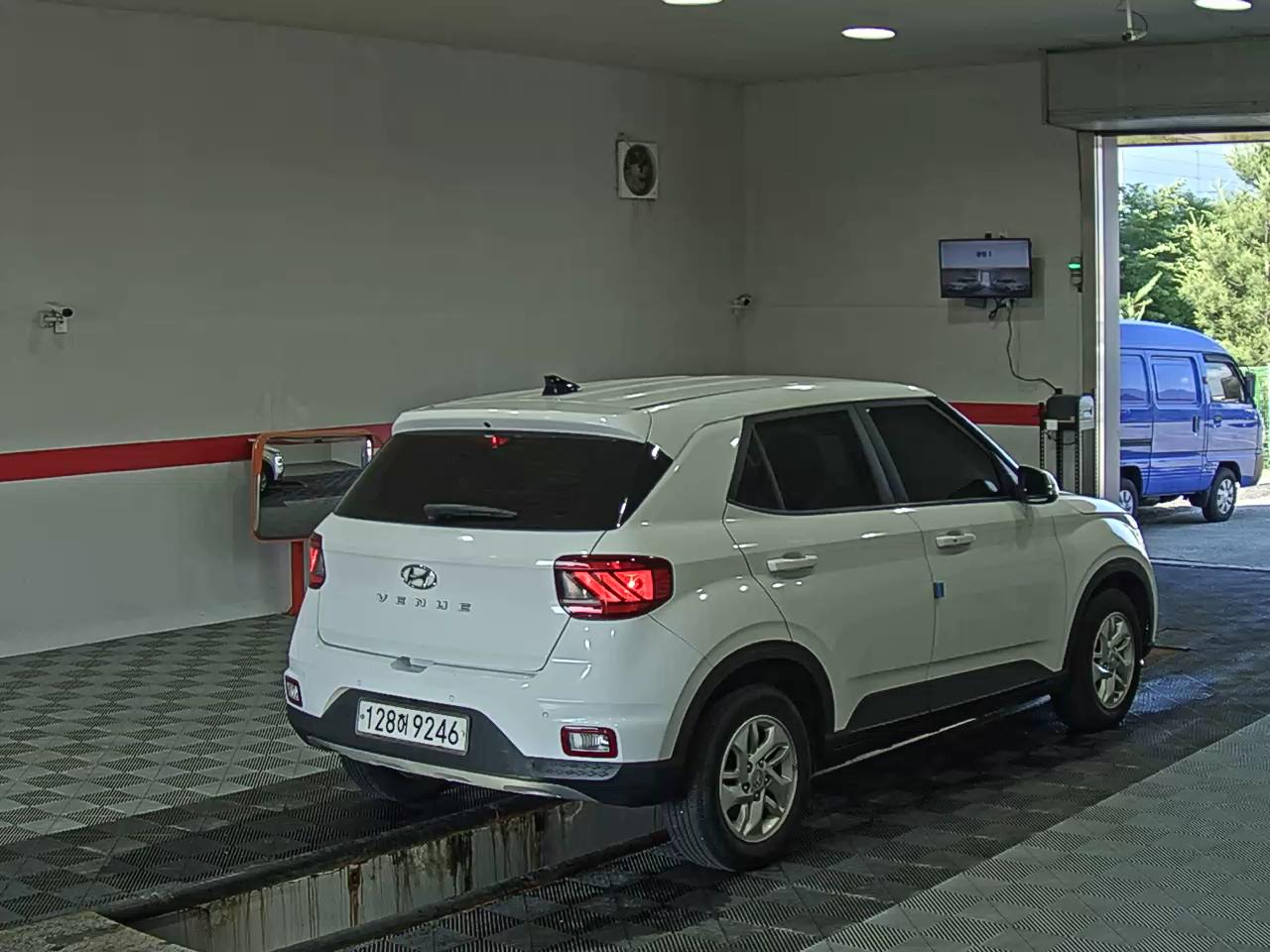 2020 - hyundai venue