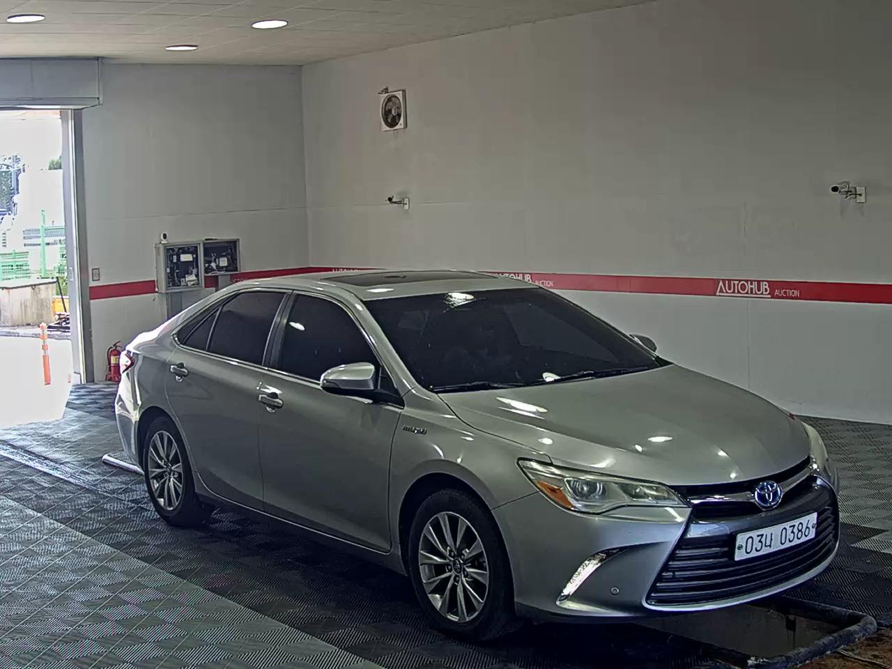 2016 - toyota camry