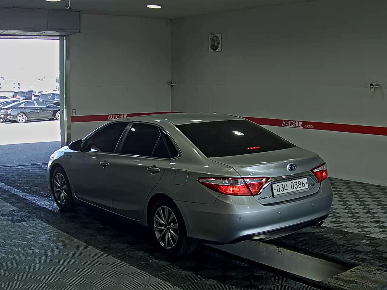 2016 - toyota camry