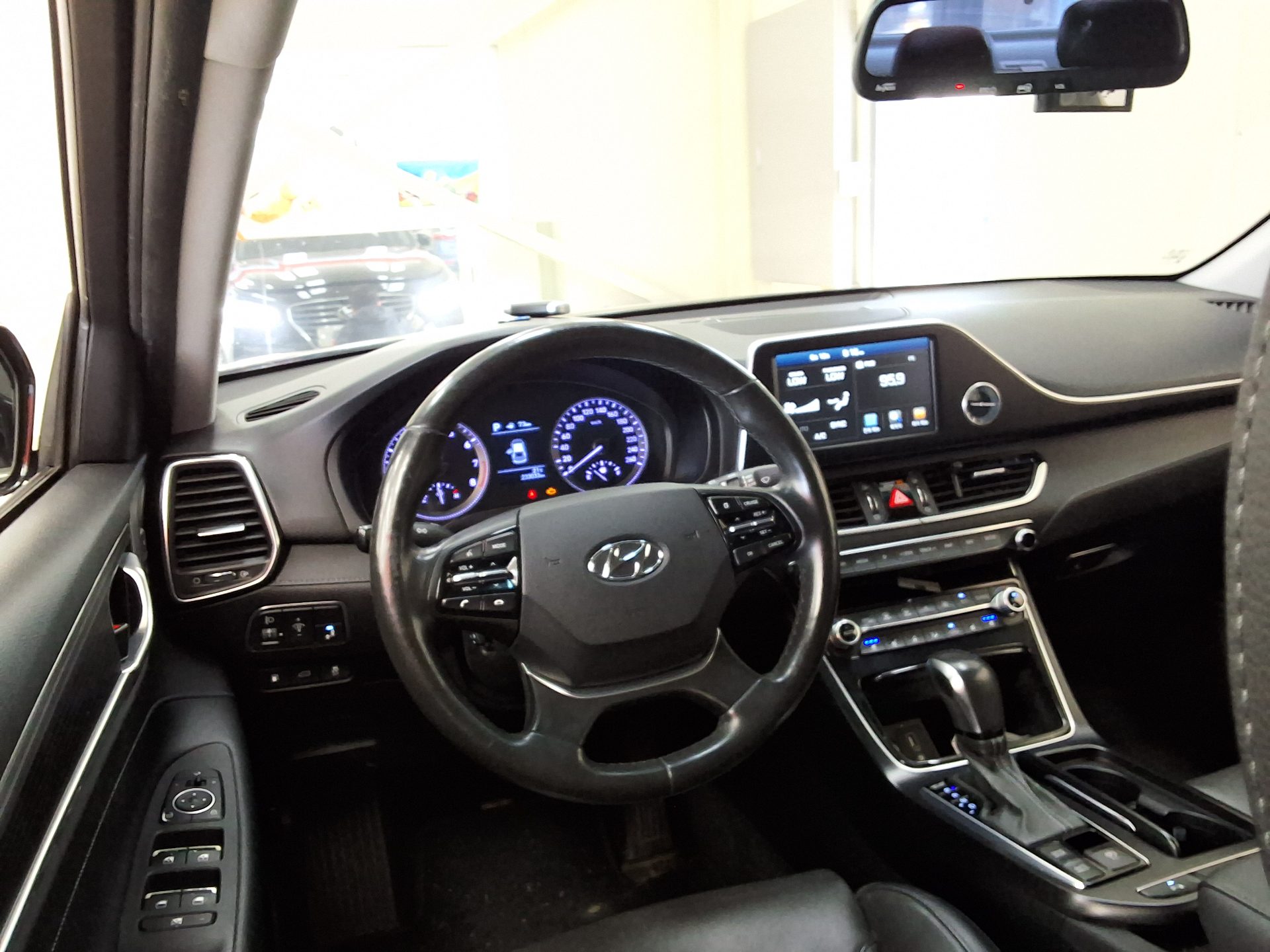 2018 - hyundai grandeur