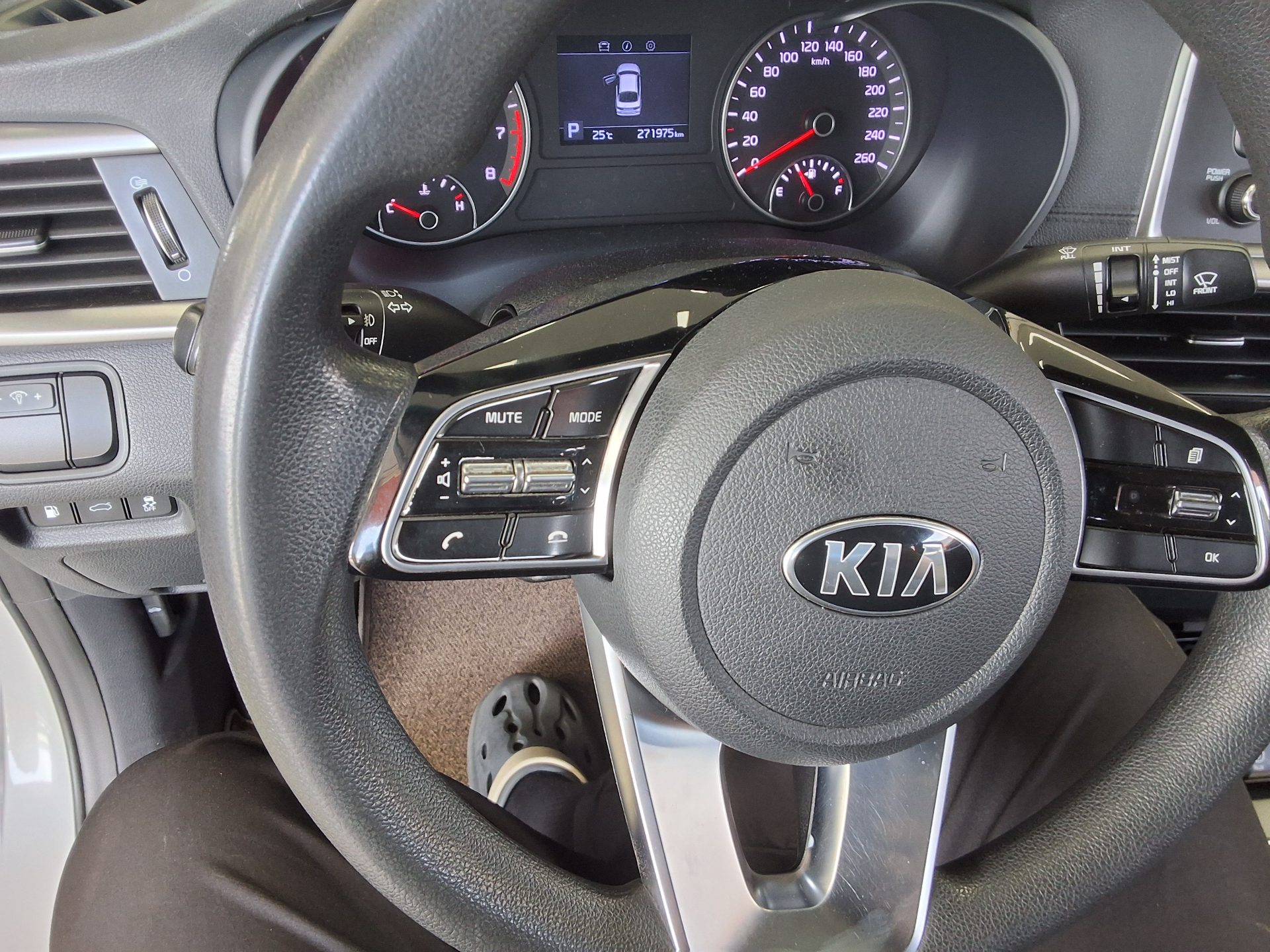 2021 - kia k5