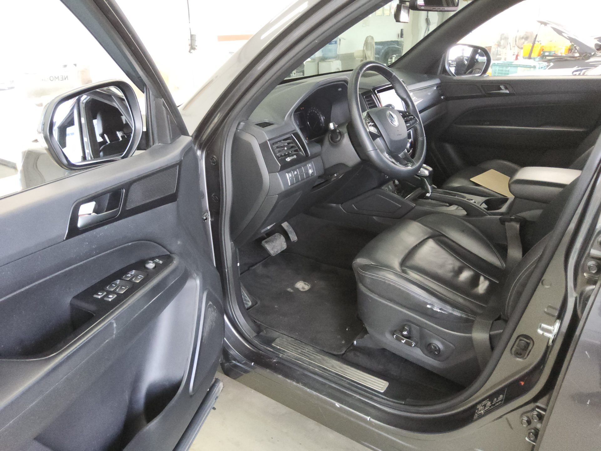 2020 - ssangyong rexton