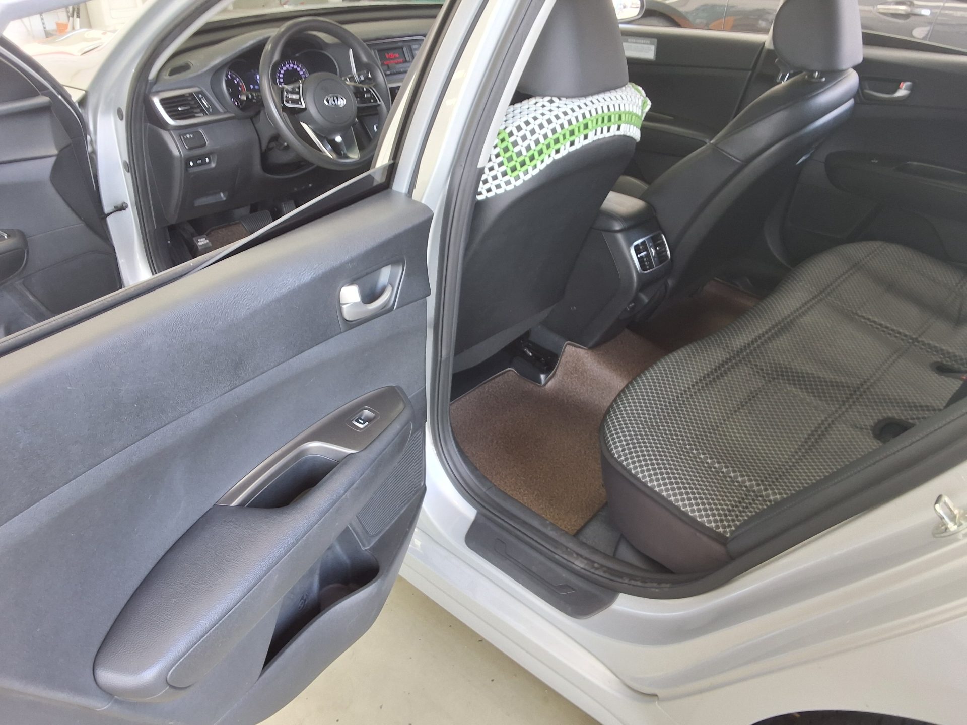 2021 - kia k5