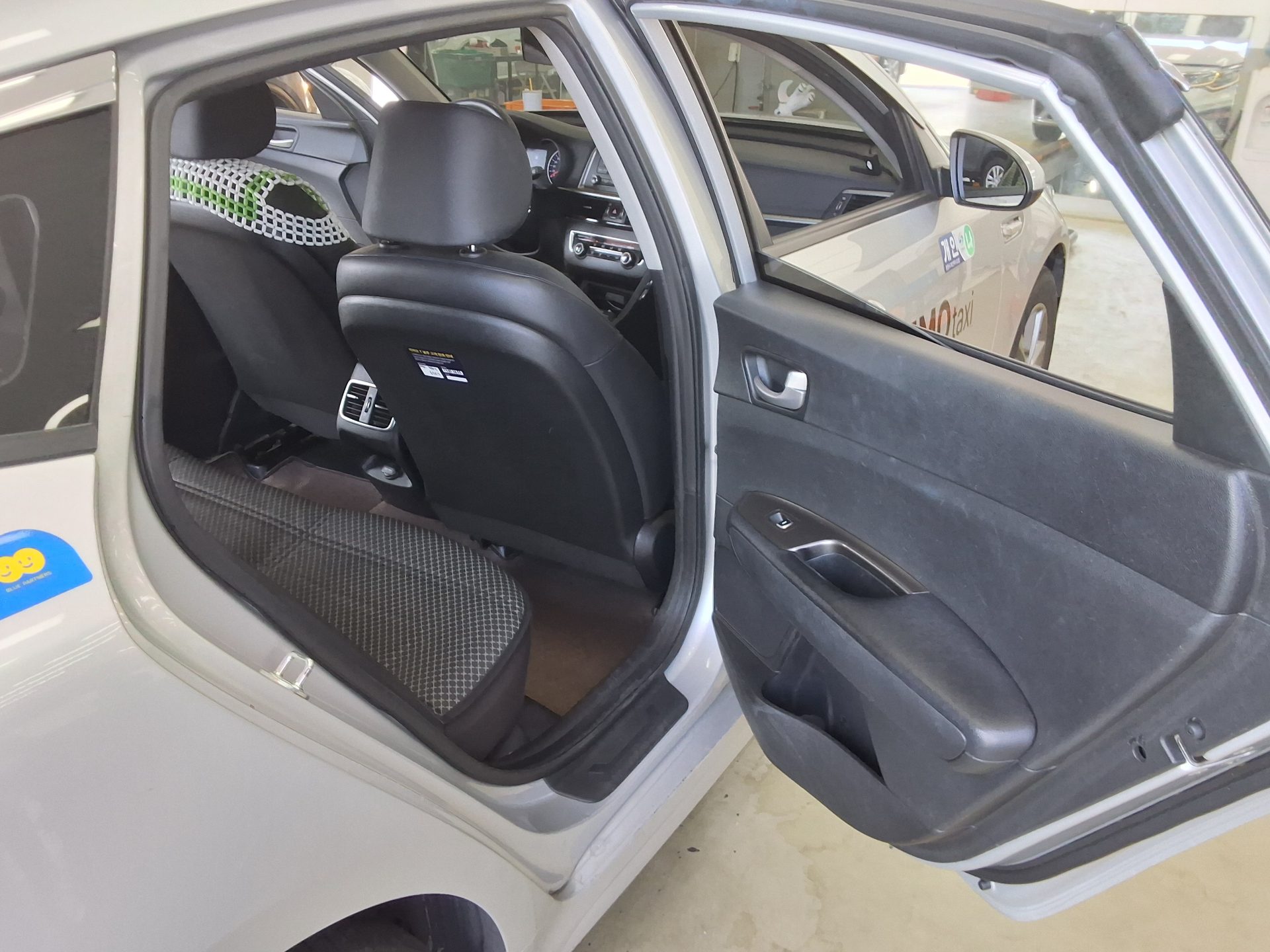 2021 - kia k5