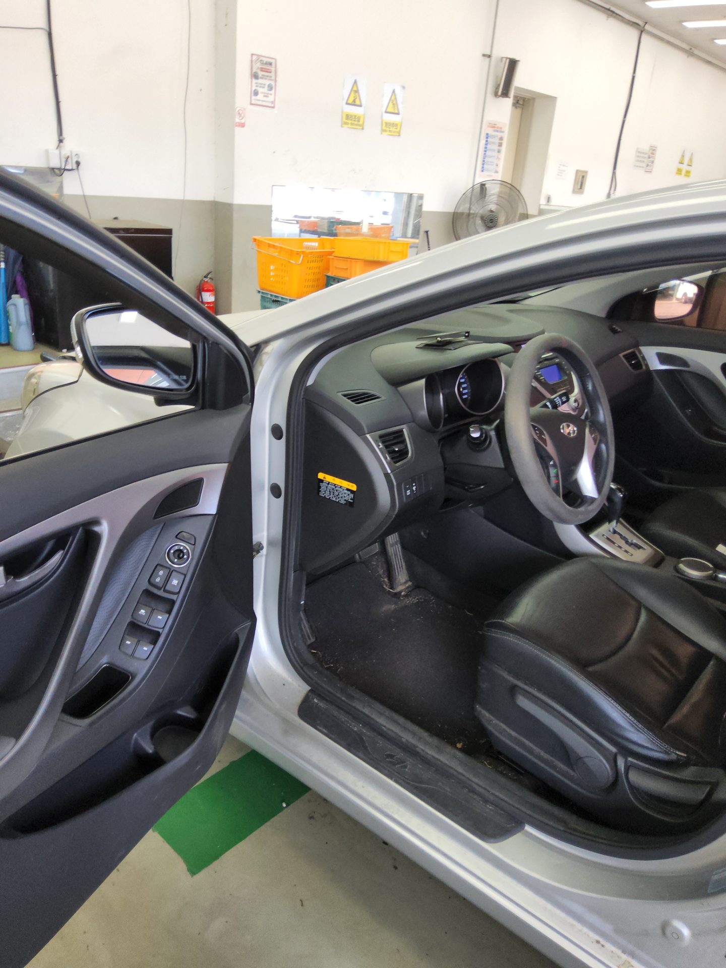 2011 - hyundai avante