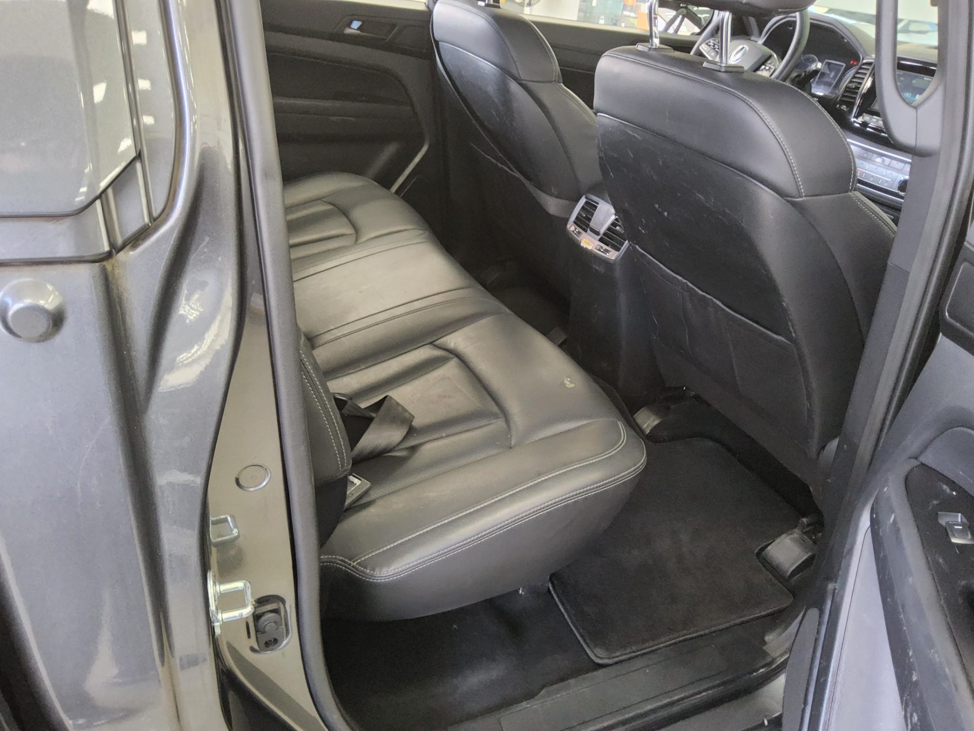 2020 - ssangyong rexton