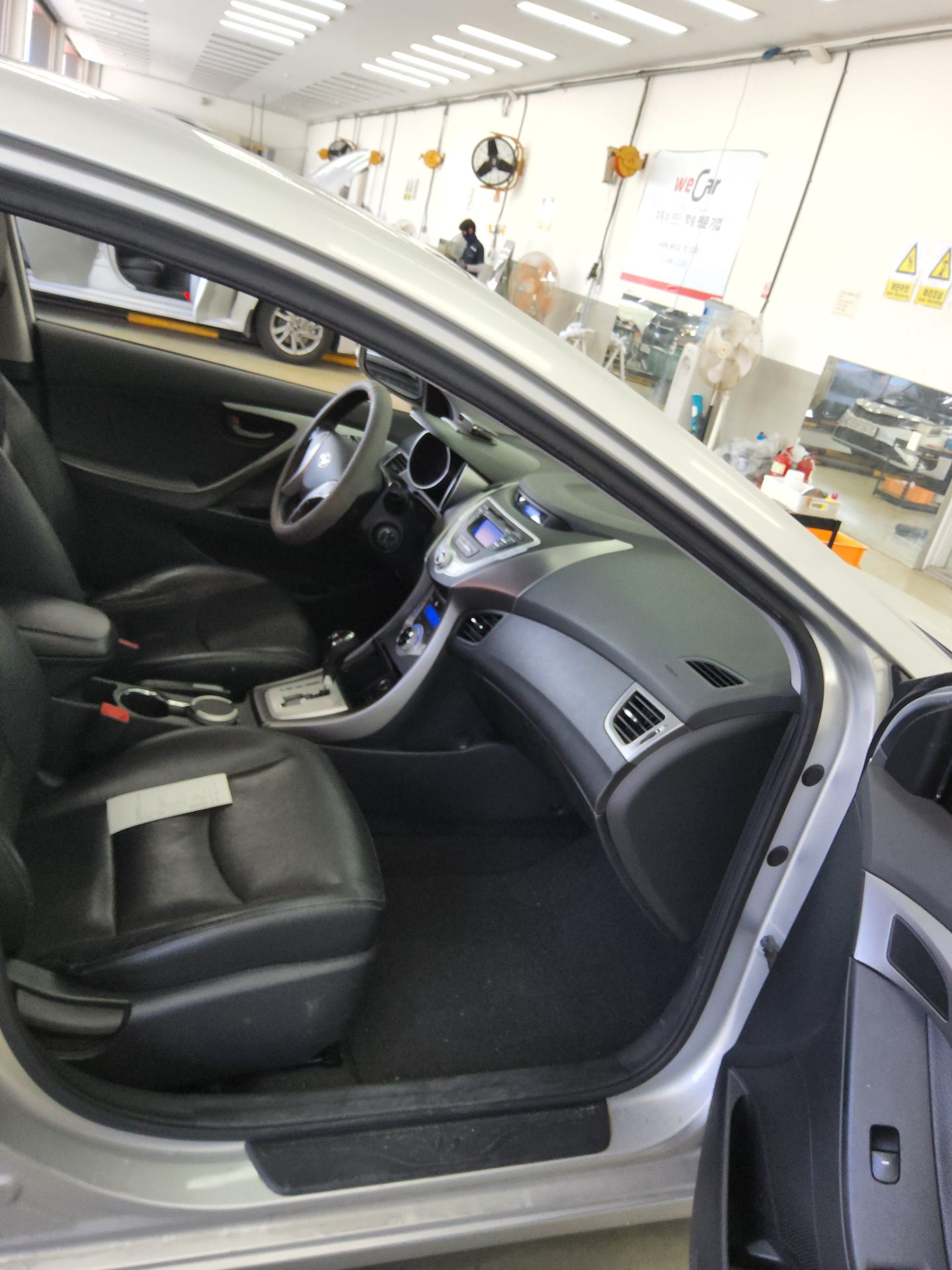 2011 - hyundai avante