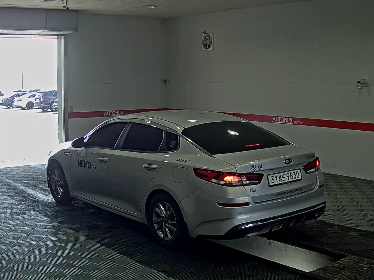 2021 - kia k5