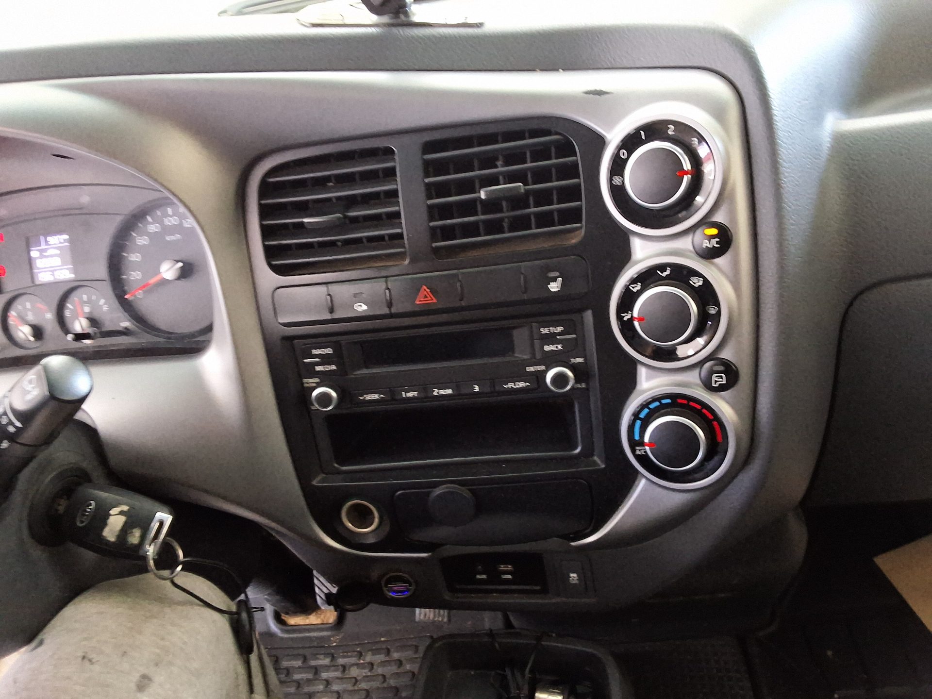 2018 - kia bongo
