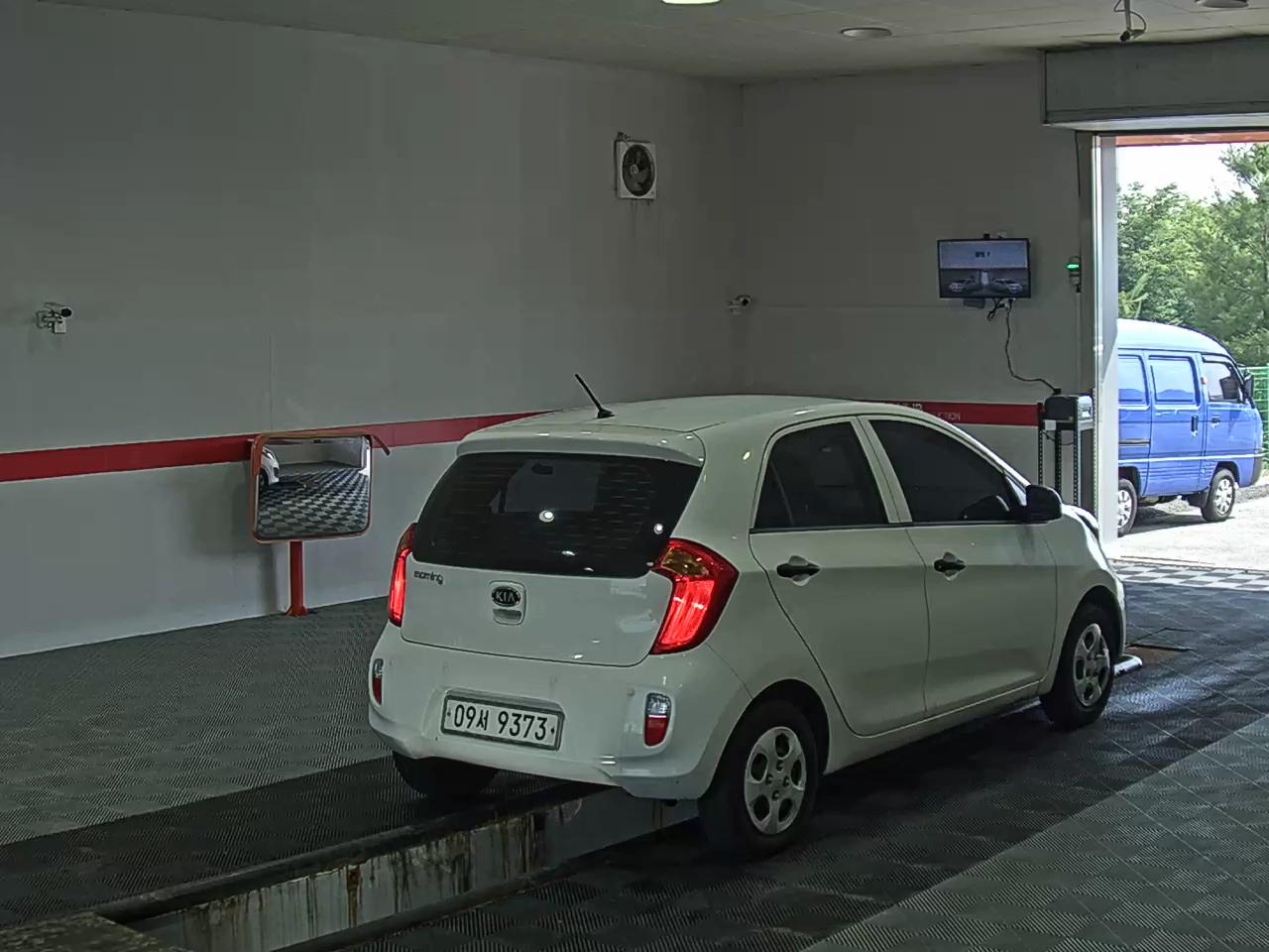 2012 - kia morning