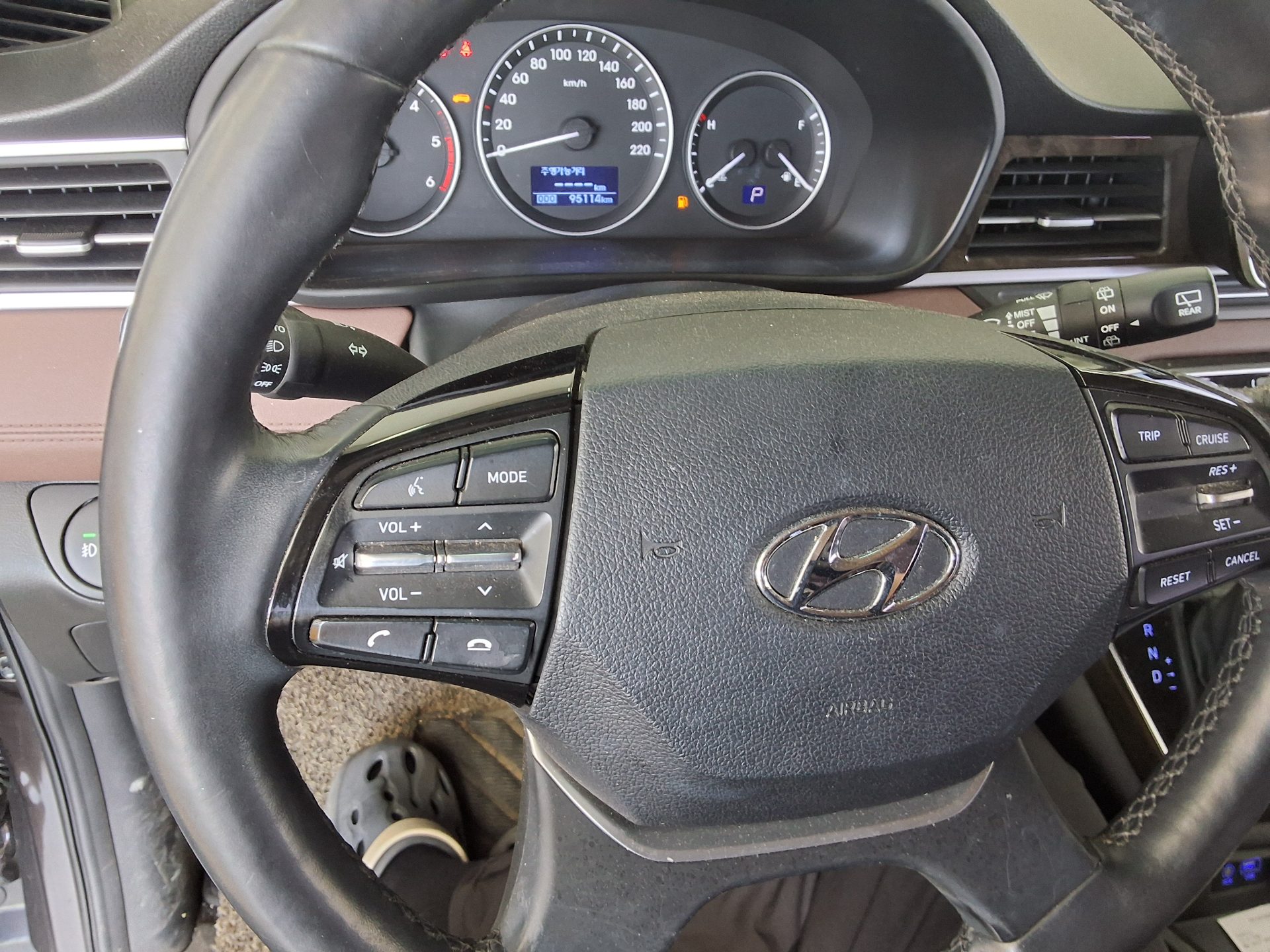 2019 - hyundai grand starex