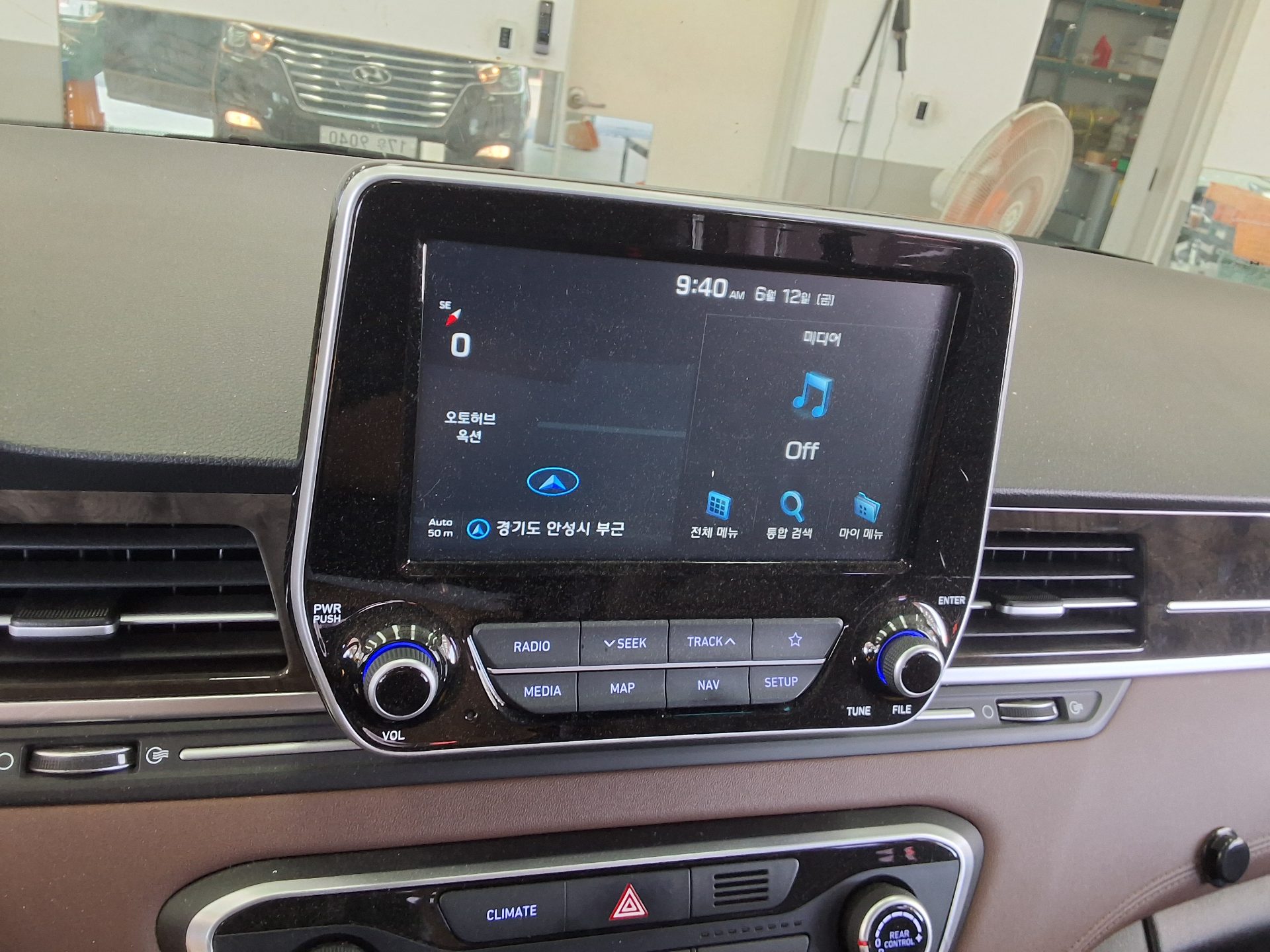 2019 - hyundai grand starex