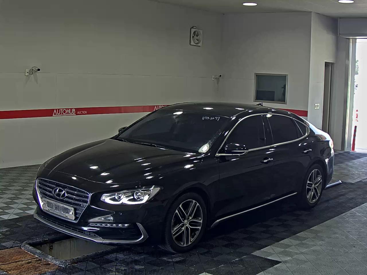 HYUNDAI GRANDEUR GDi