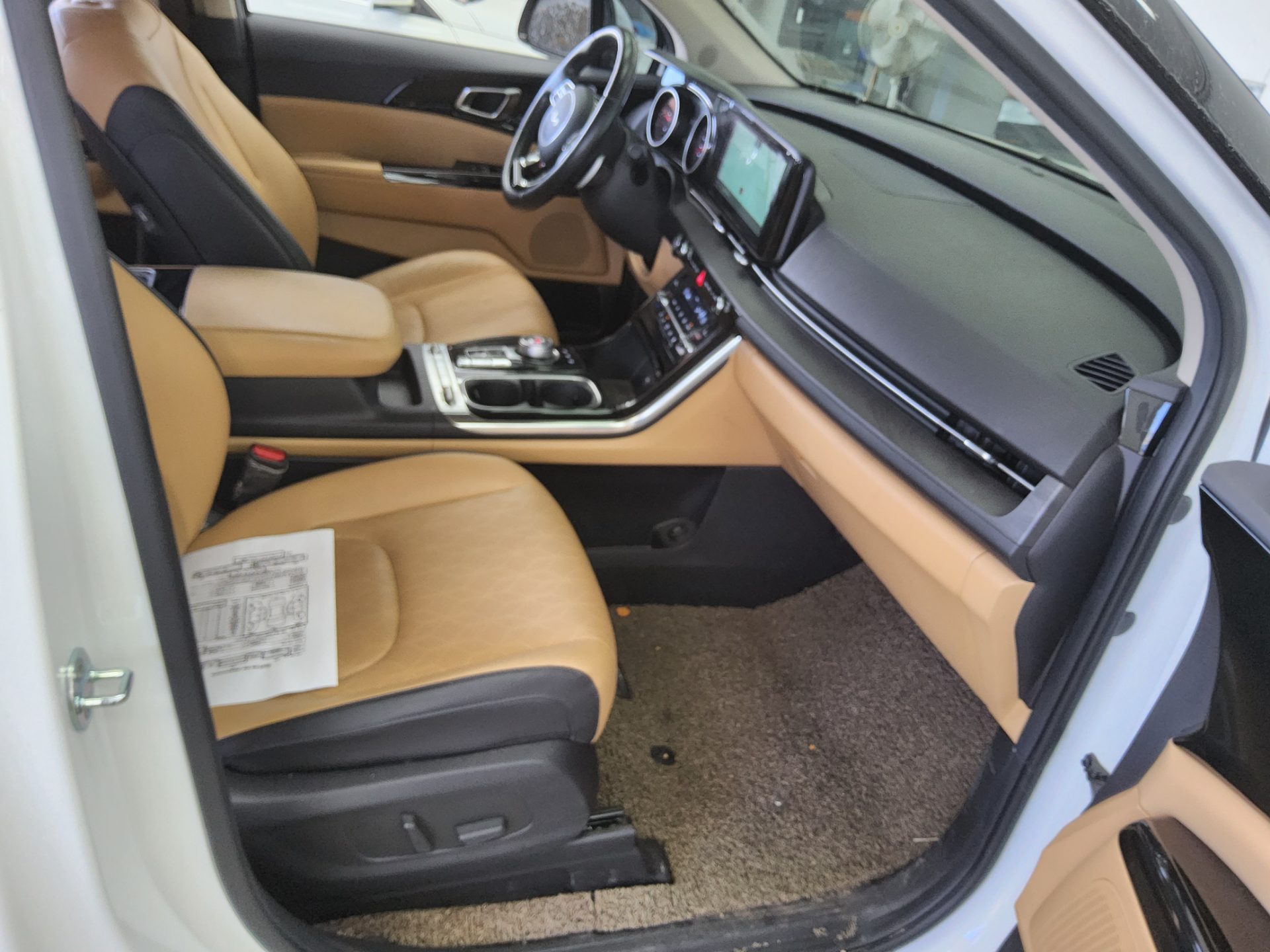 2023 - kia carnival