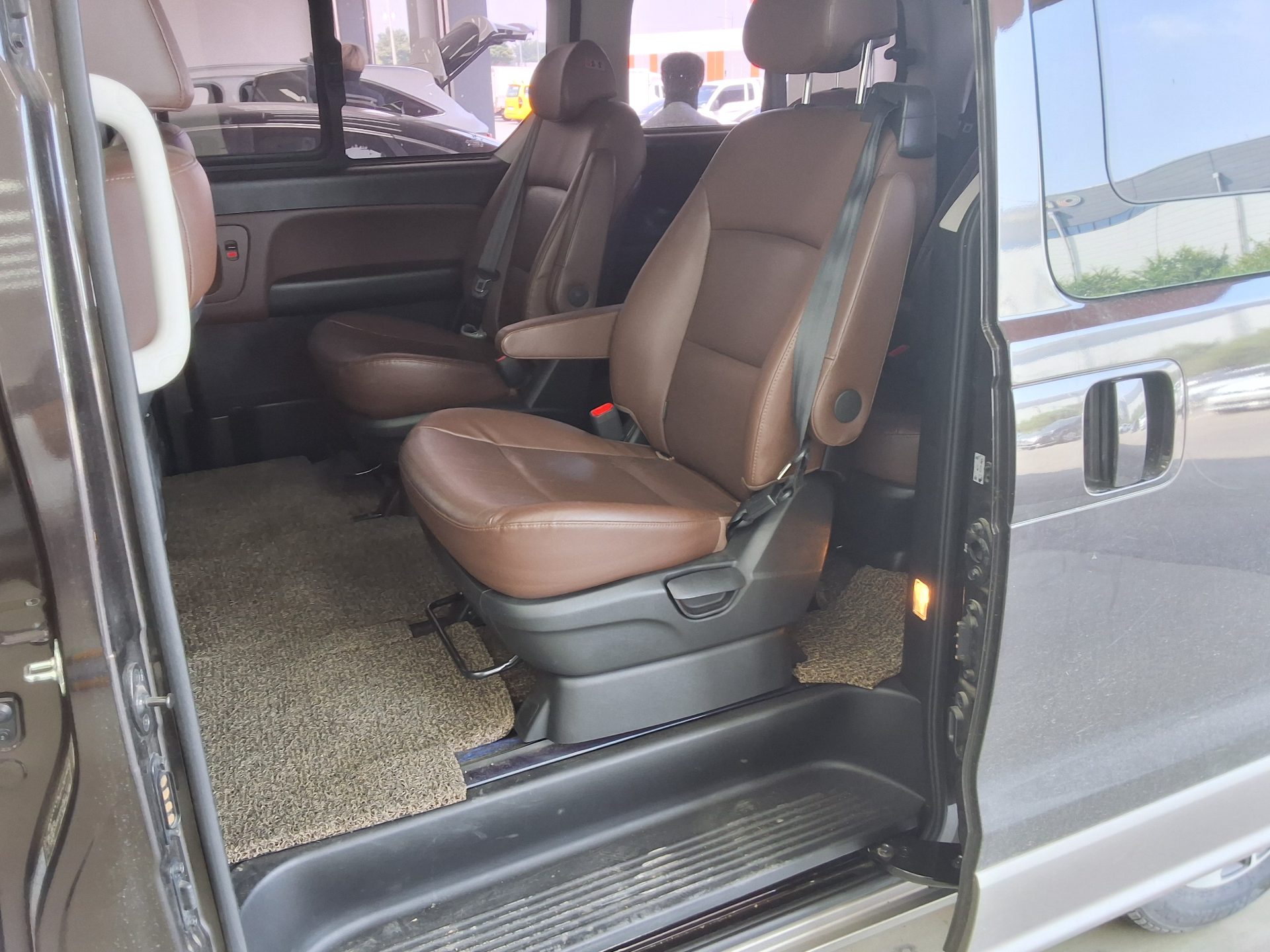2019 - hyundai grand starex