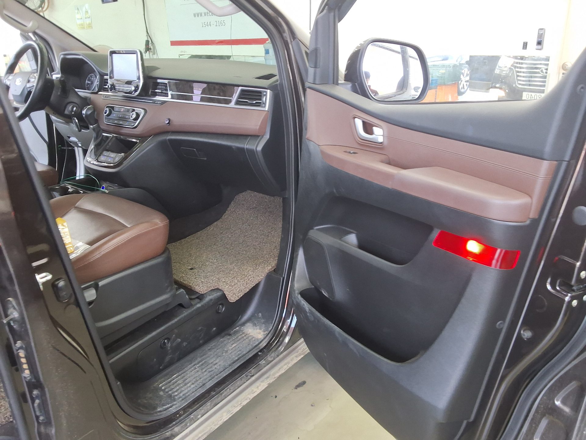 2019 - hyundai grand starex