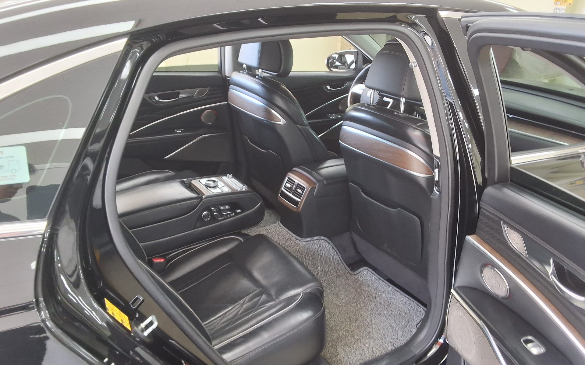 2021 - kia k9