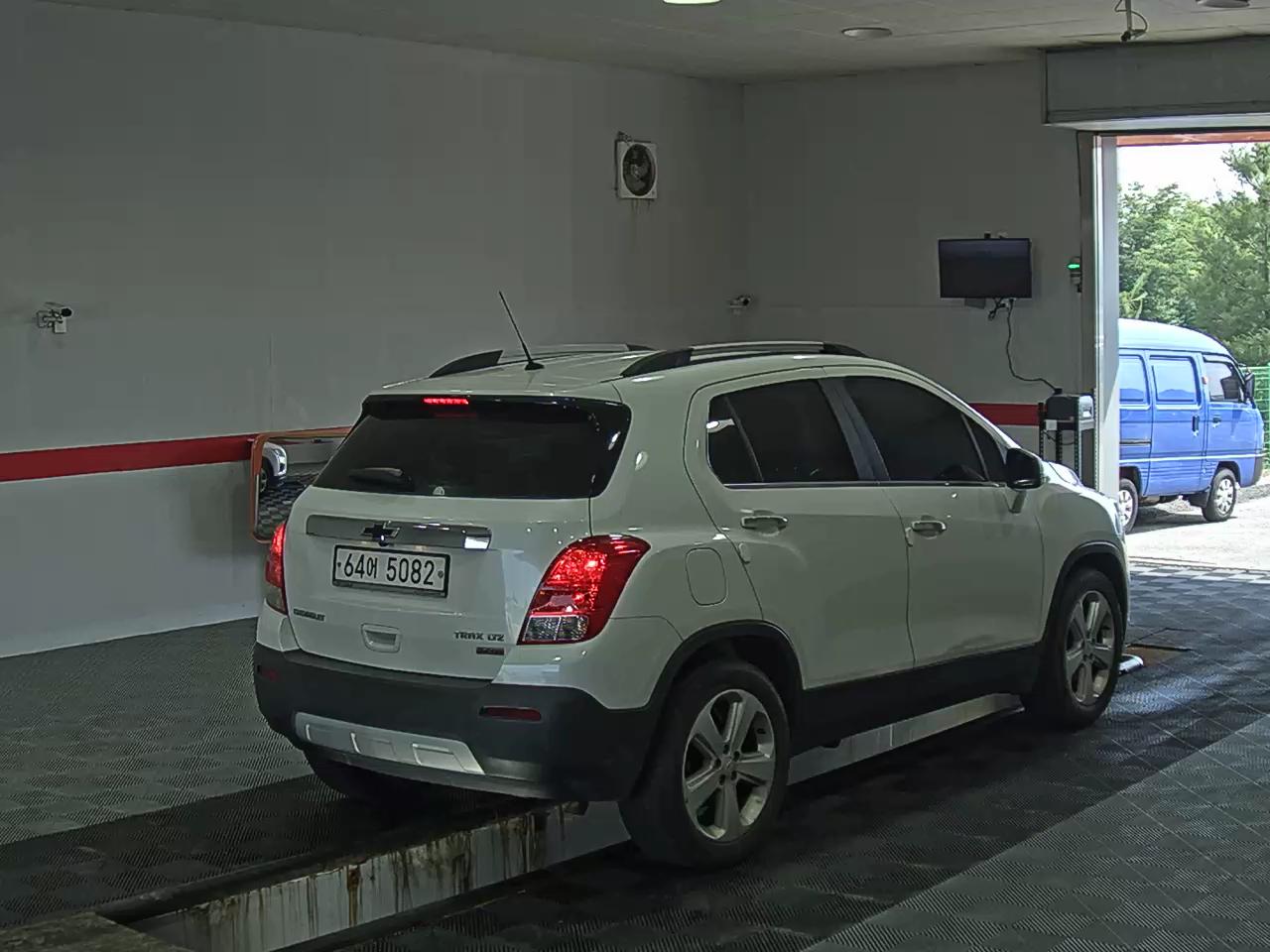 2015 - chevrolet trax