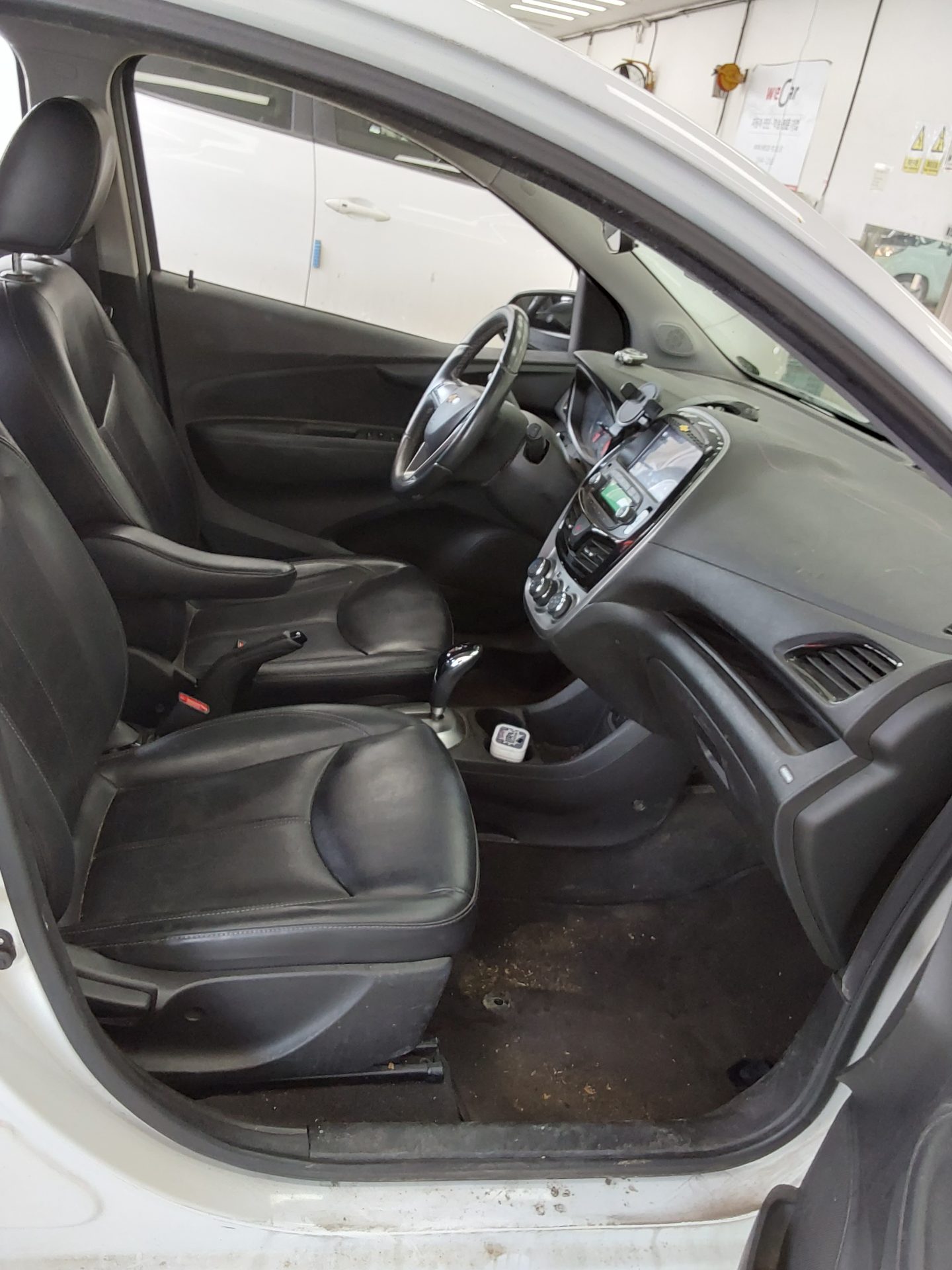 2016 - chevrolet spark