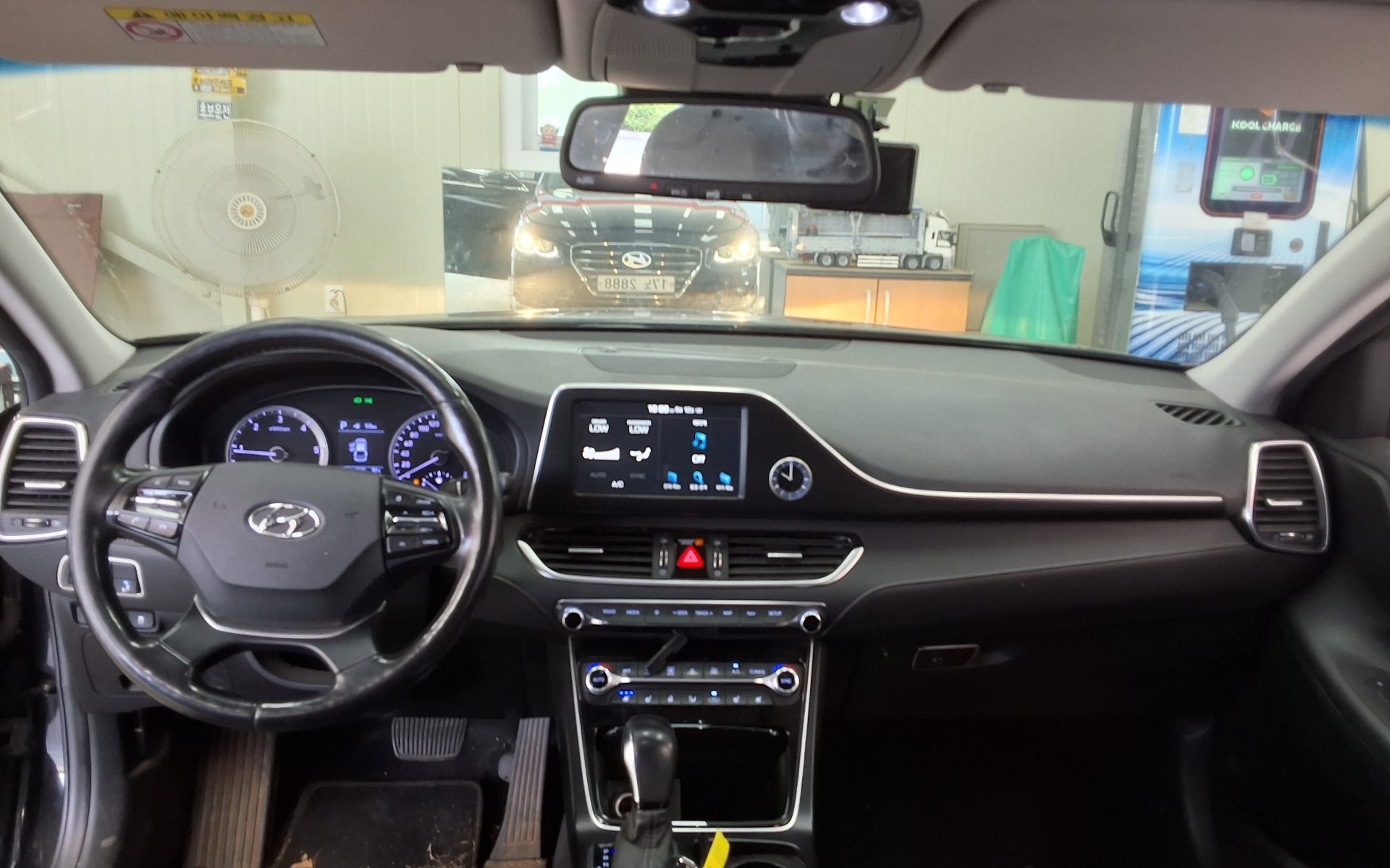 2018 - hyundai grandeur