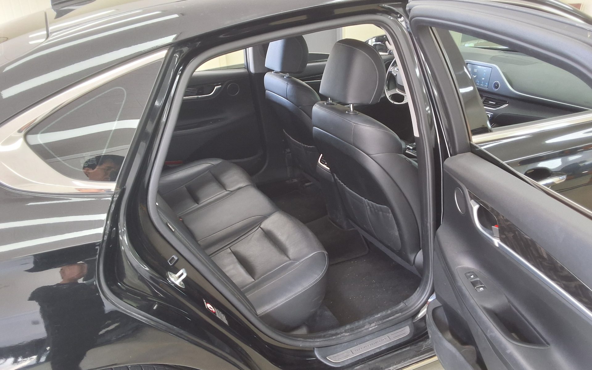 2018 - hyundai grandeur