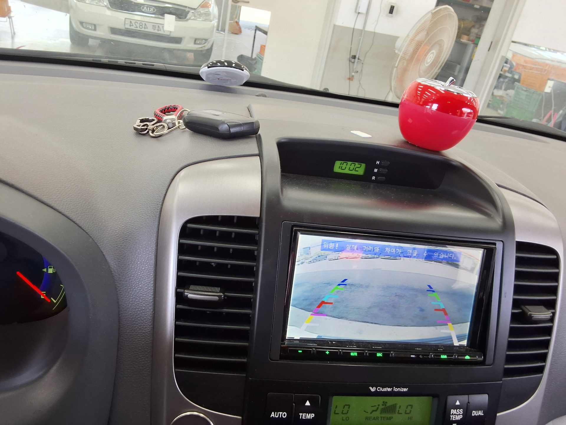 2011 - kia carnival