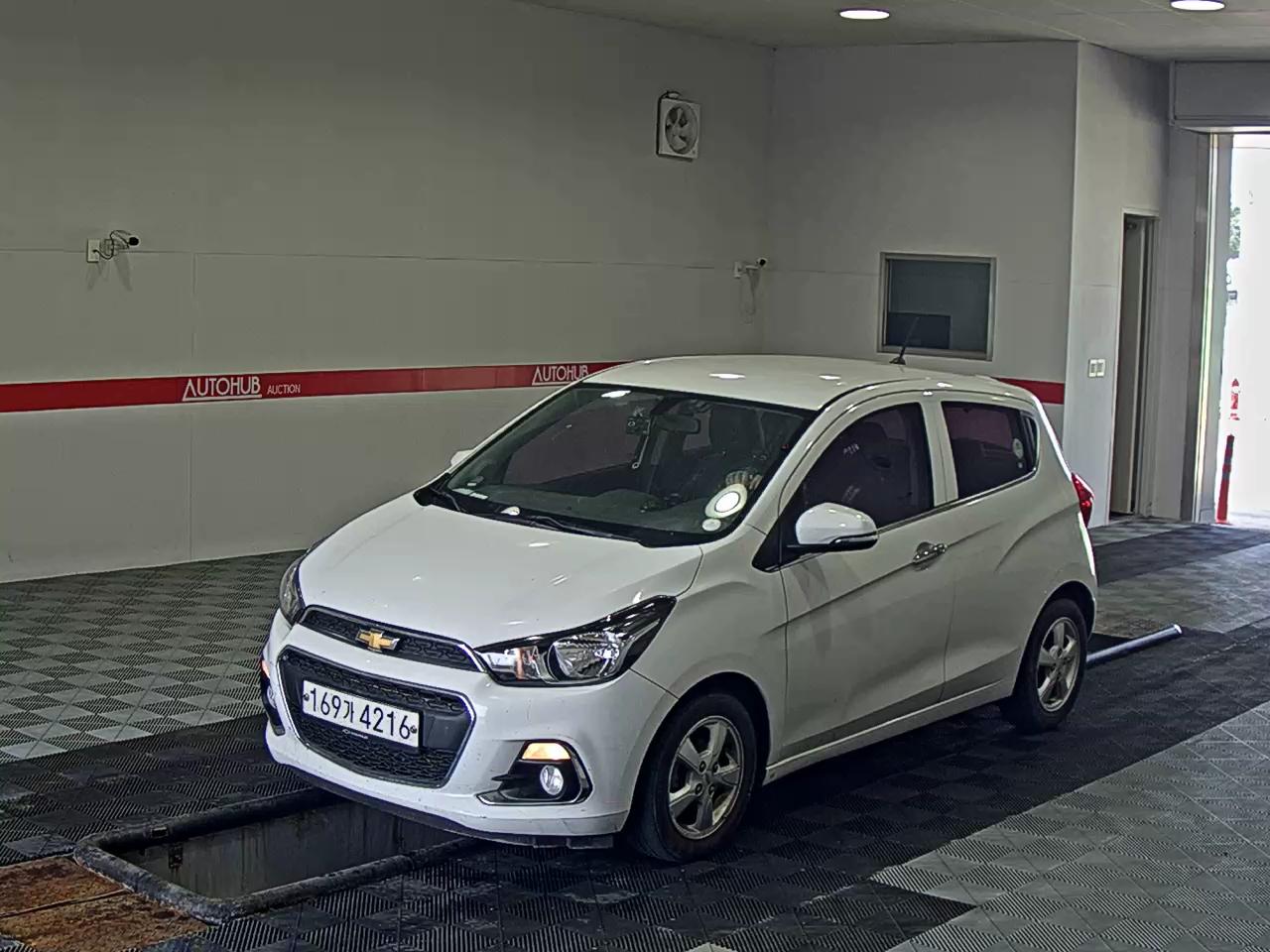 2016 - chevrolet spark
