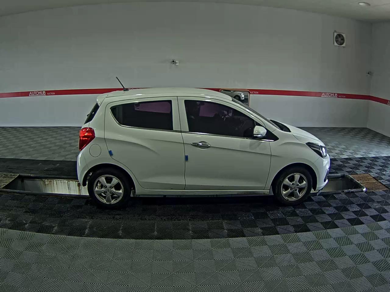 2016 - chevrolet spark