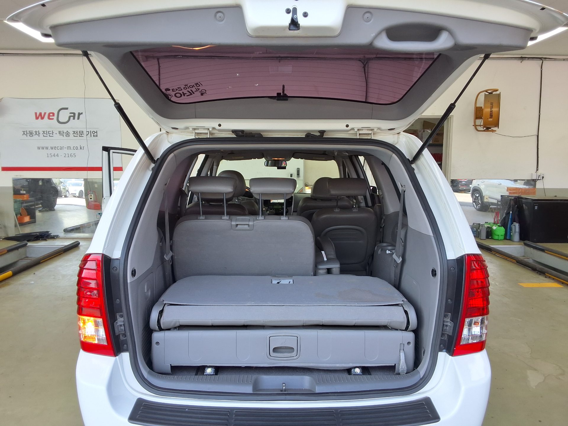 2011 - kia carnival